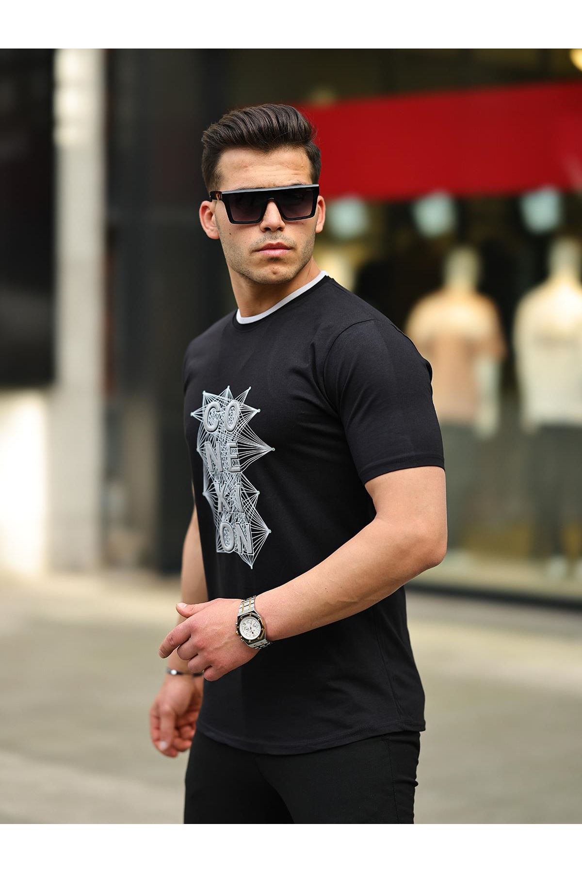 Erkek Slim Fit Nakış Desenli T-Shirt SİYAH