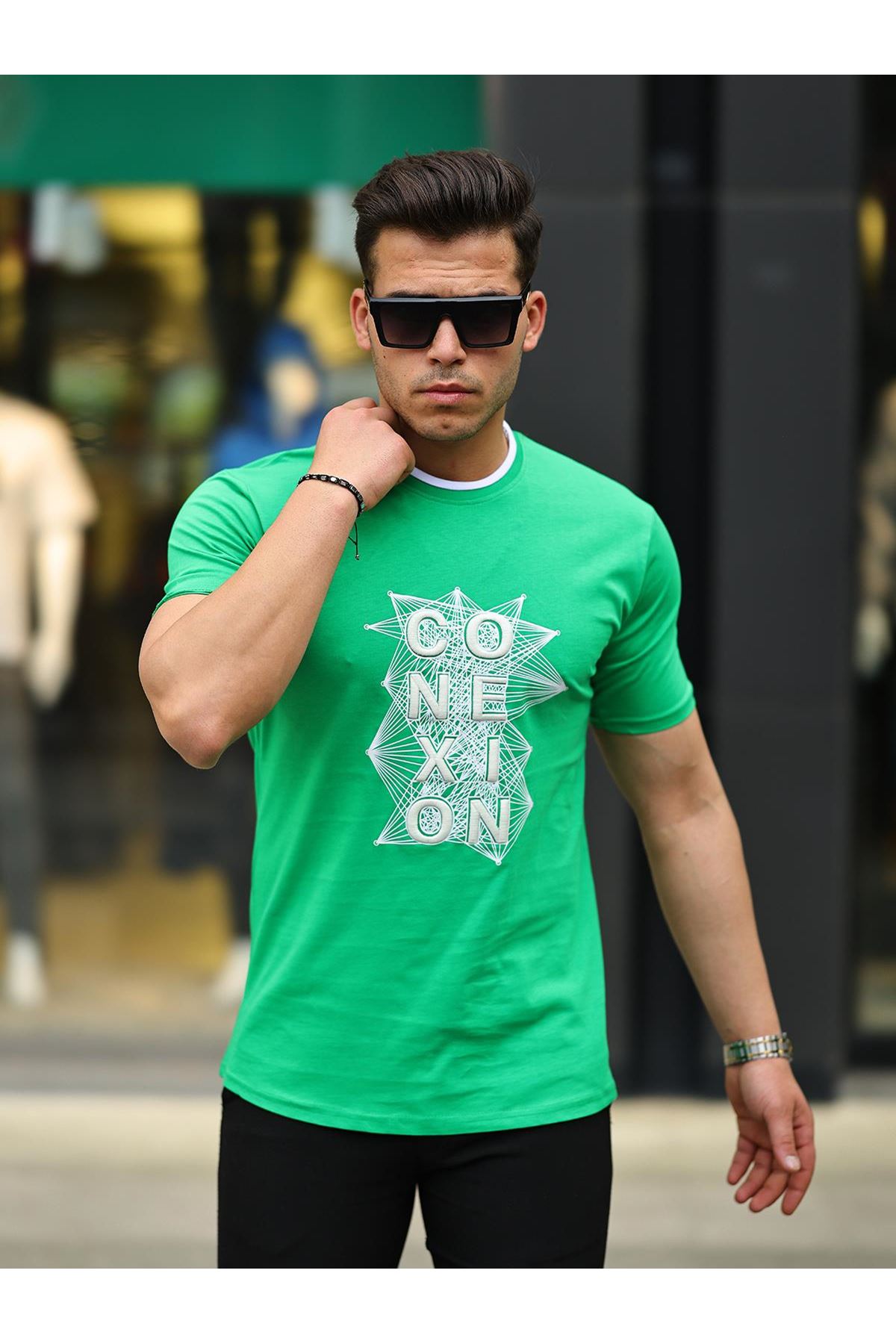 Erkek Slim Fit Nakış Desenli T-Shirt YEŞİL