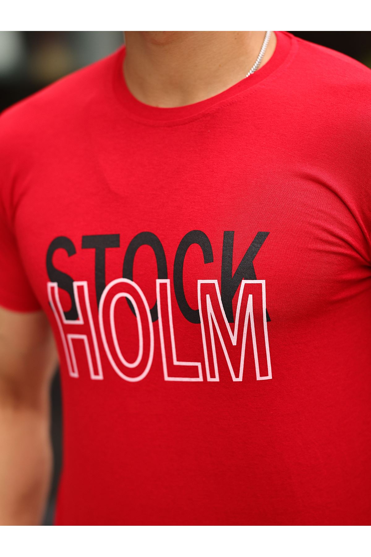 Stockholm Baskılı Sıfır Yaka T-Shirt KIRMIZI