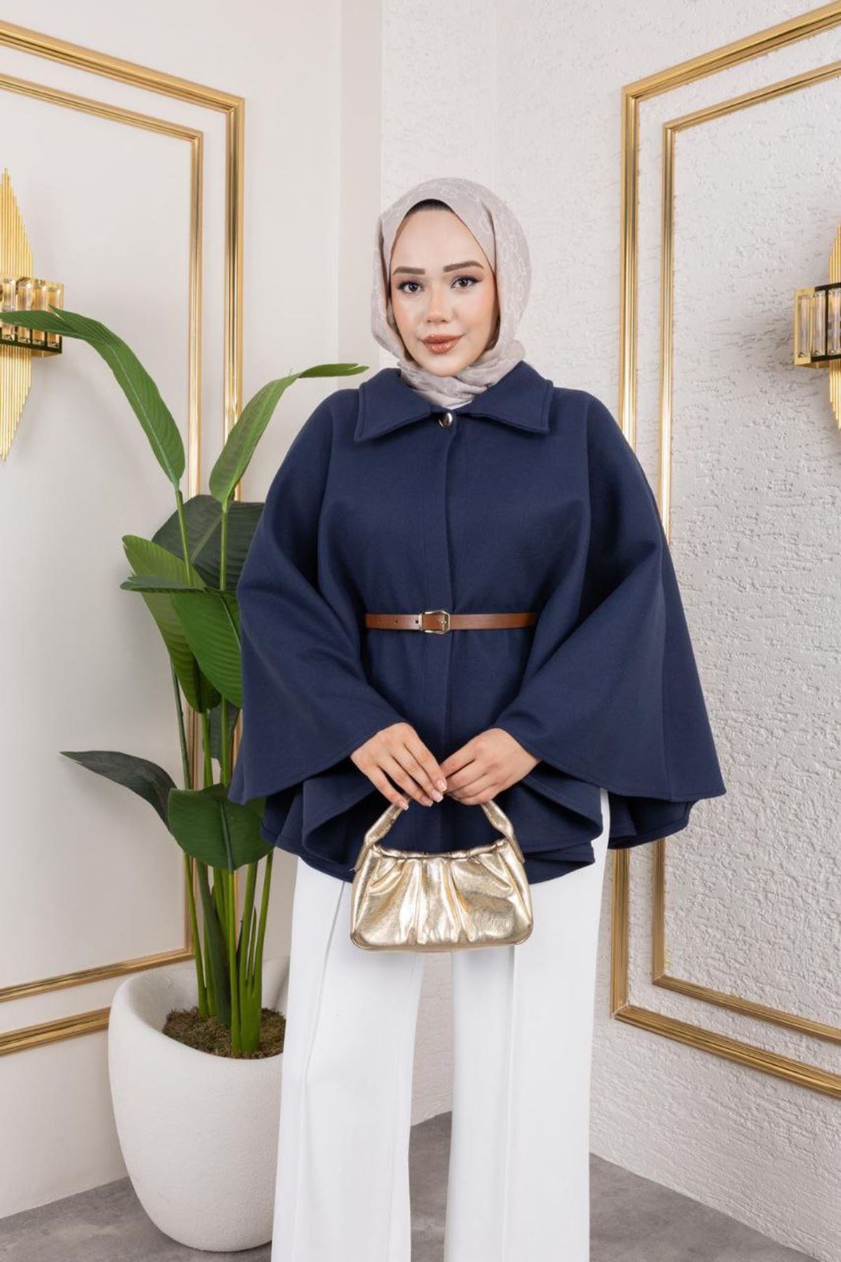 Kadın Kışlık Trend Kemerli Lacivert Kaşe Kısa Kaban