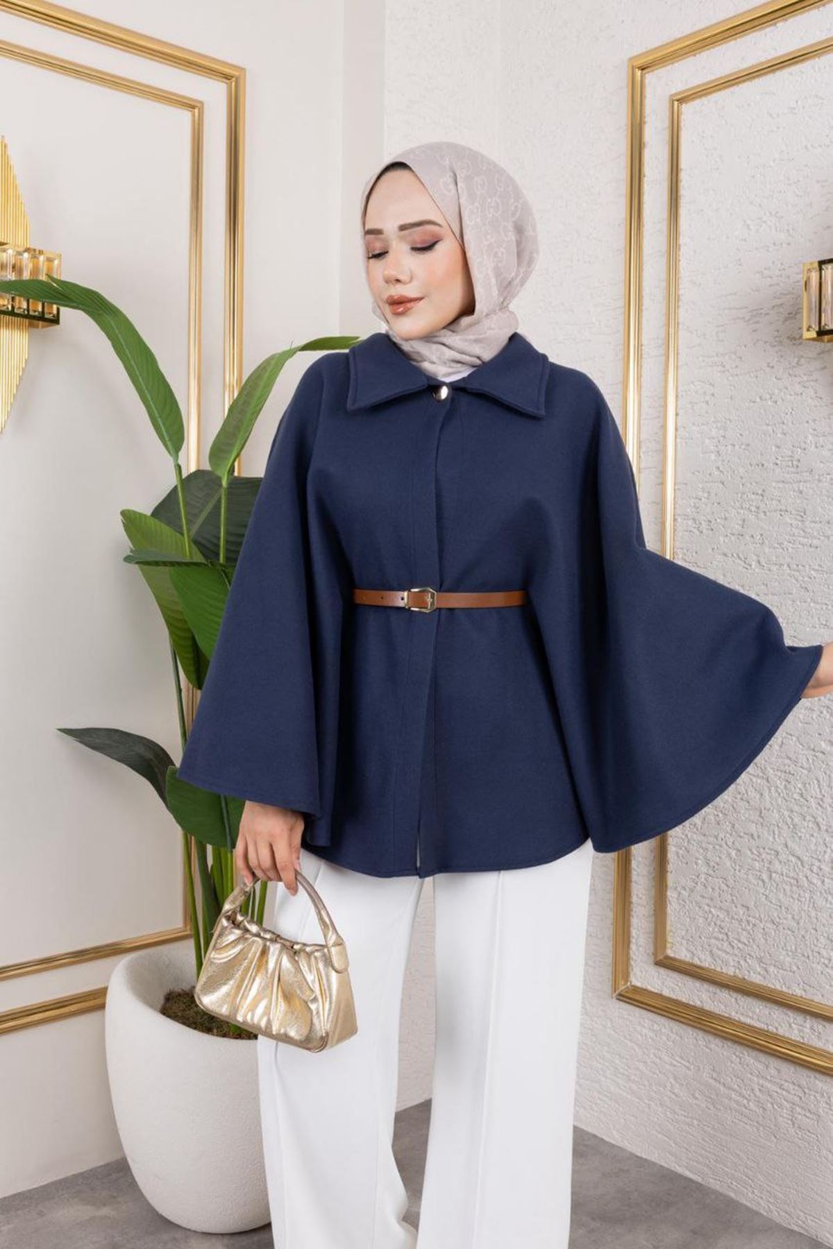 Kadın Kışlık Trend Kemerli Lacivert Kaşe Kısa Kaban