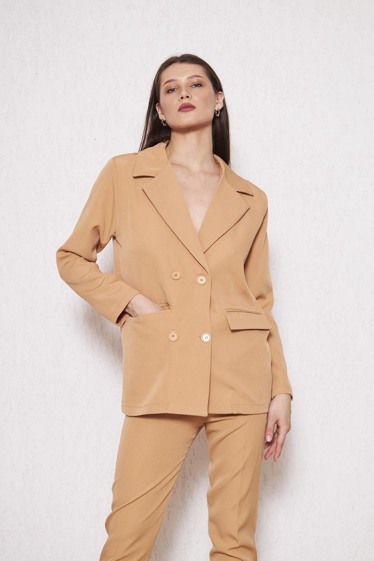 Kadın Cepli Ceket Basic Pantolon Taba Takım Elbise