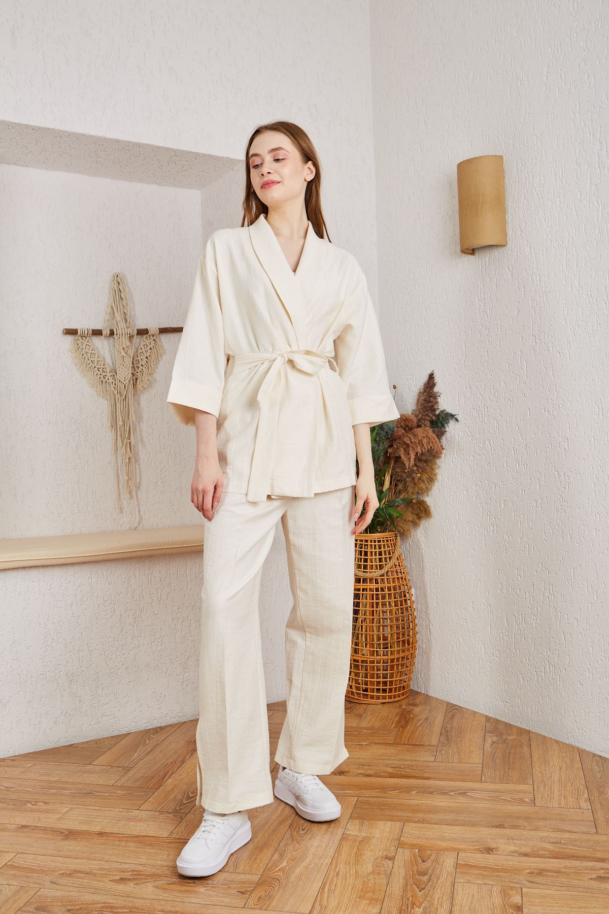 Kadın Kuşaklı Overize Ceket Bol Pantolon Ekru İkili Takım
