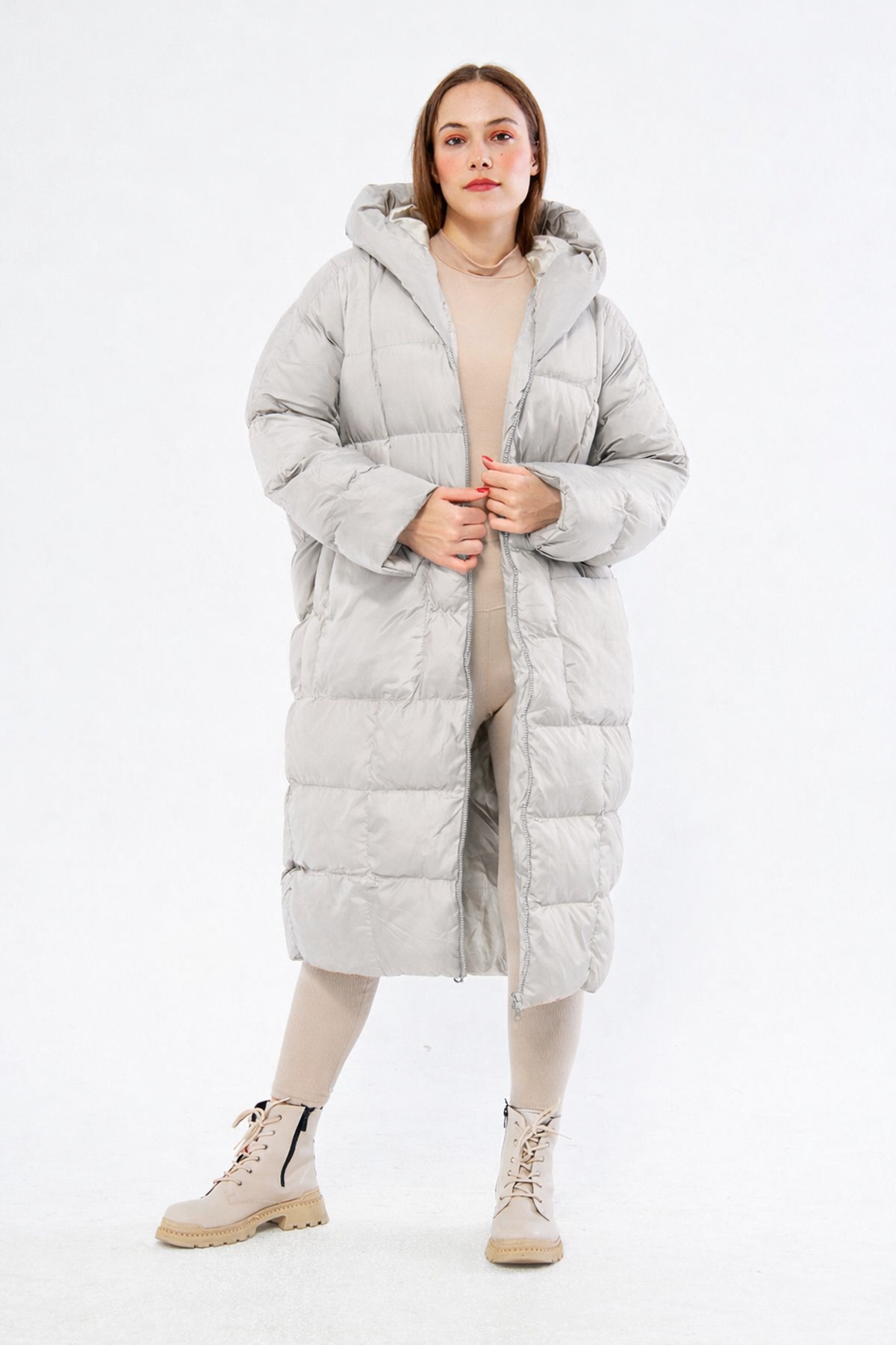 Kadın Gri Kapüşonlu Uzun Oversize Şişme Mont