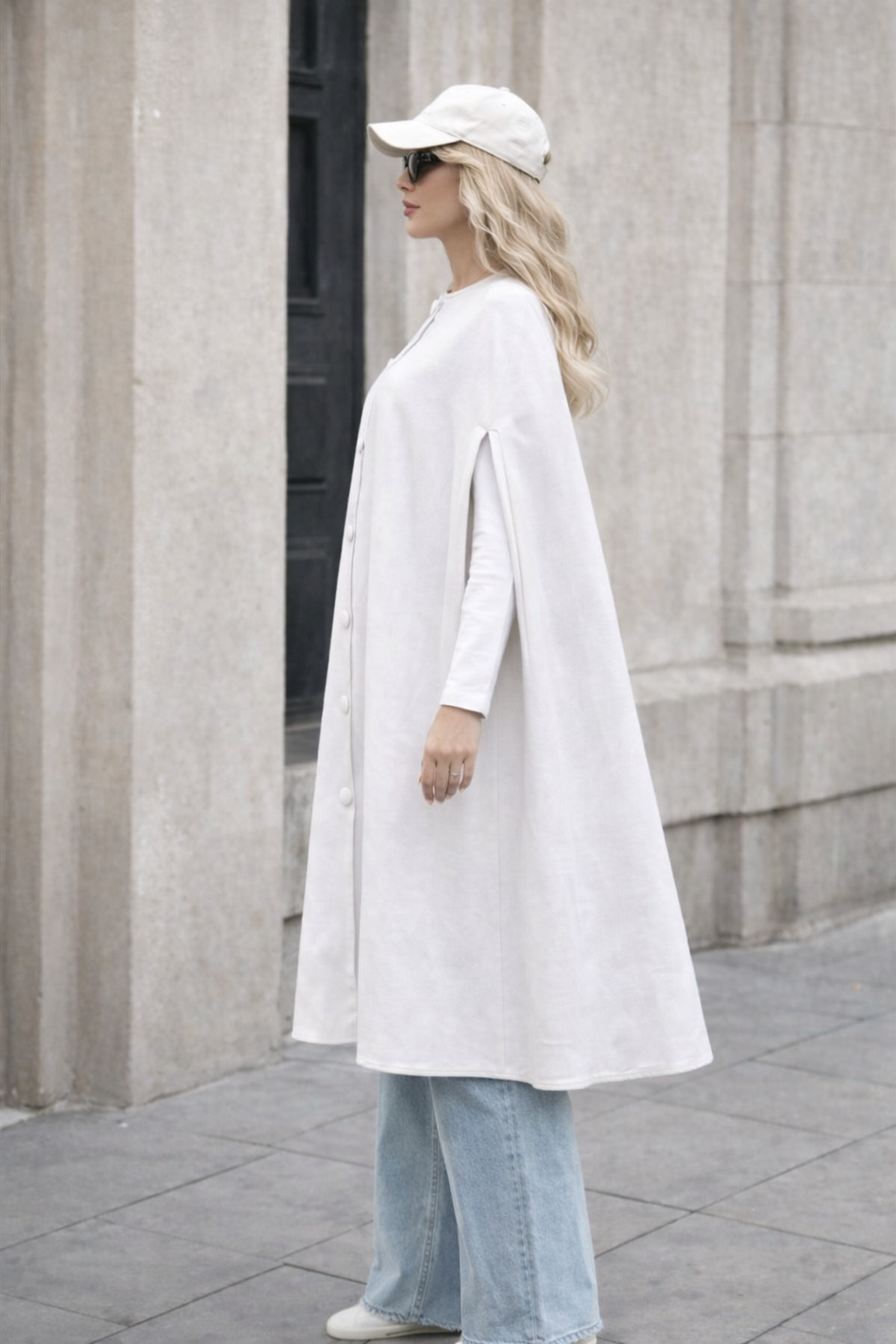Kadın Düğmeli Premium Comfort Beyaz Kaşe Panço