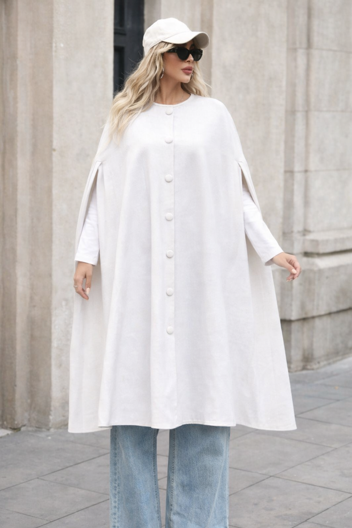 Kadın Düğmeli Premium Comfort Beyaz Kaşe Panço