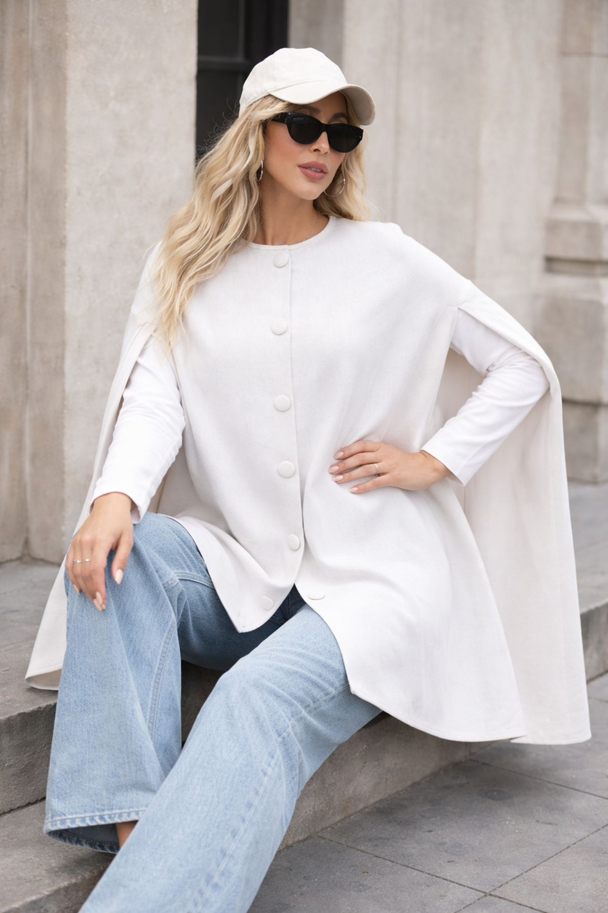 Kadın Düğmeli Premium Comfort Beyaz Kaşe Panço