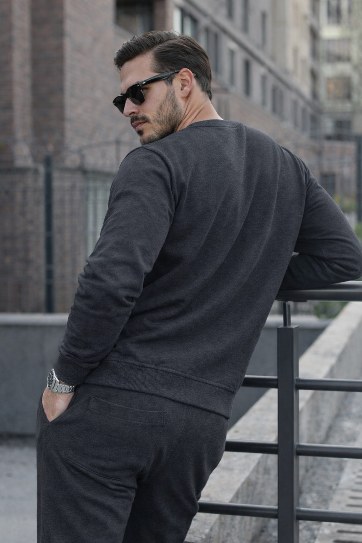 Erkek Pamuklu Bisiklet Yaka Dar Füme Eşofman Takımı