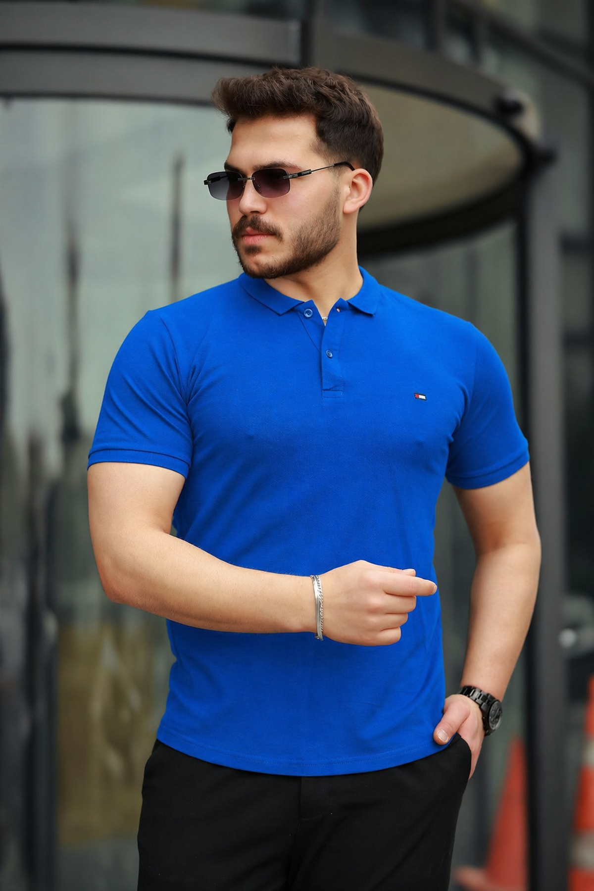 Erkek Kıvrılmaz Polo Yaka Cepsiz Slim Fit Dar Kesim T-Shirt