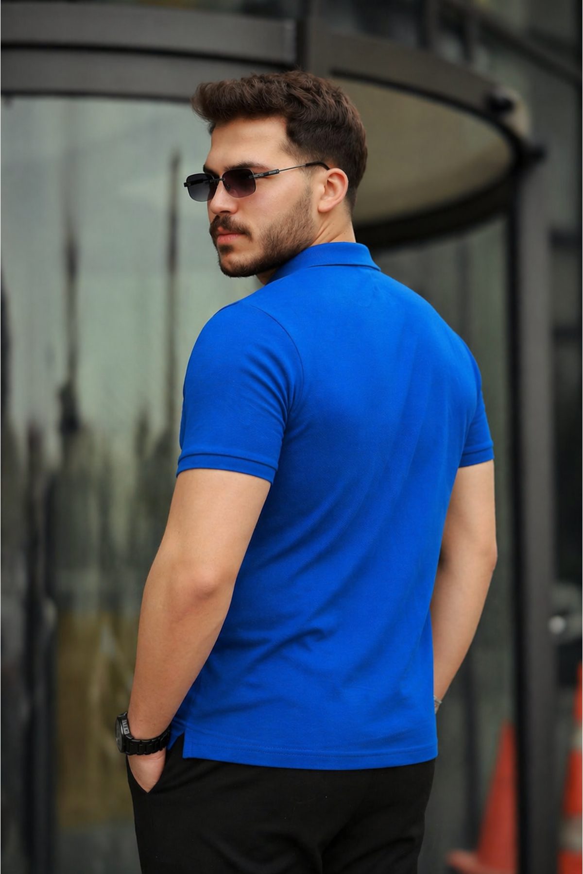Erkek Kıvrılmaz Polo Yaka Cepsiz Slim Fit Dar Kesim T-Shirt