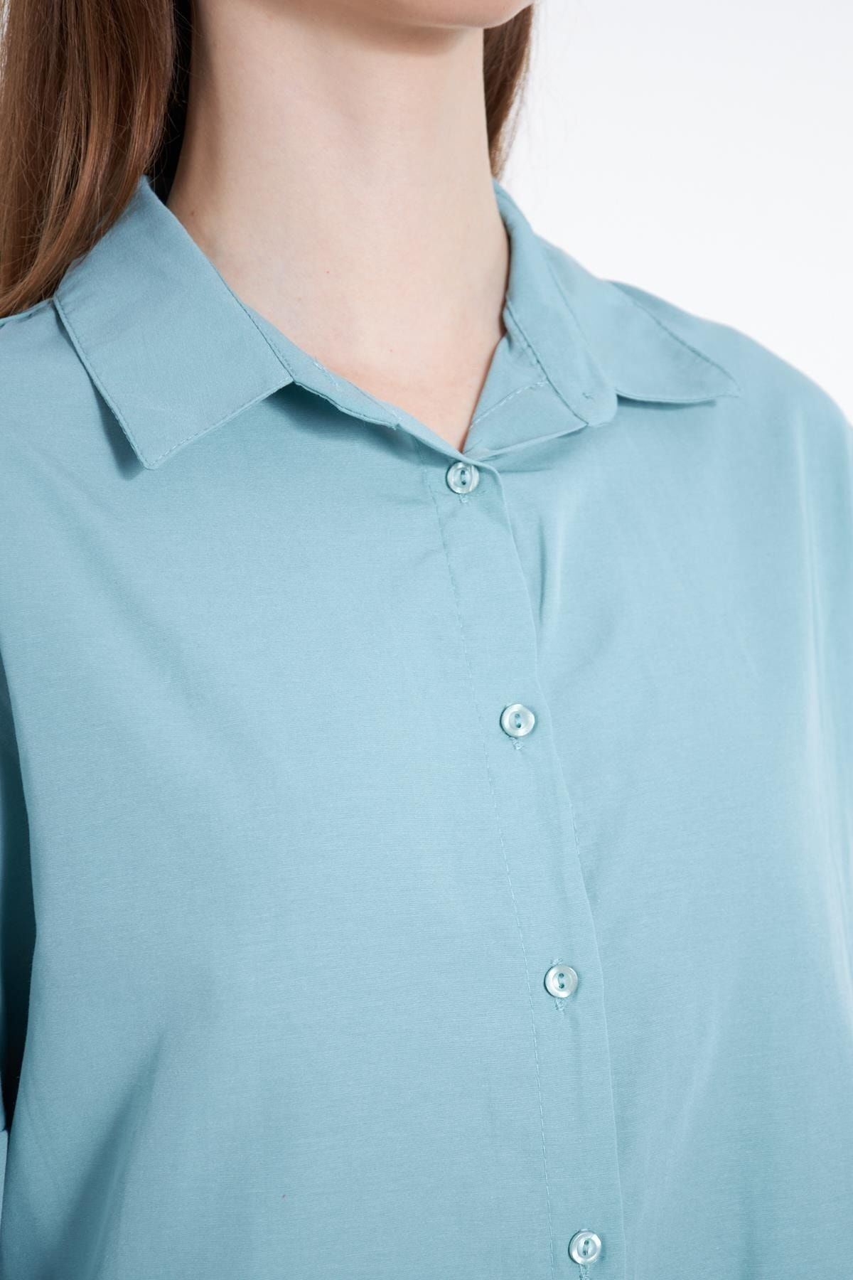 Kadın Oversize Uzun Basic Açık Mavi Gömlek