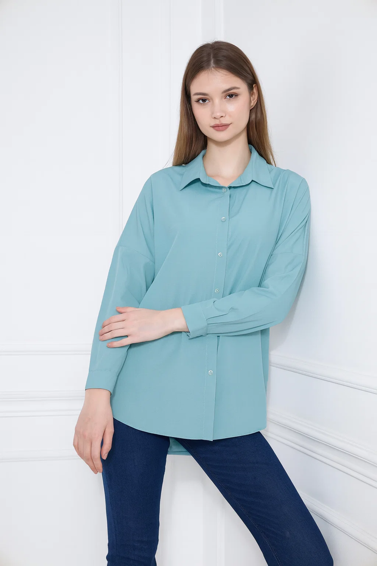 Kadın Oversize Uzun Basic Açık Mavi Gömlek