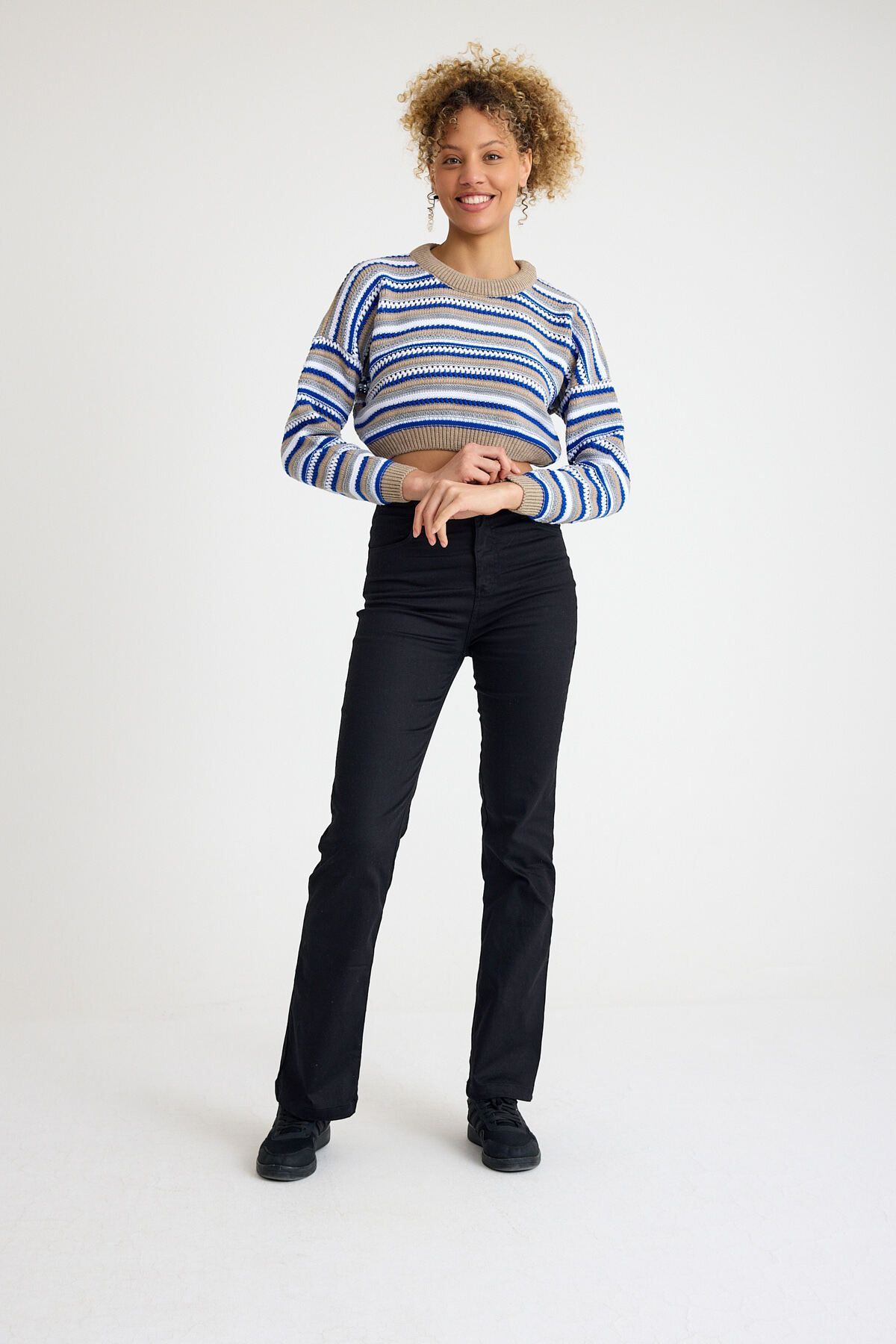 Kadın Trend Delikli Günlük Mavi Crop Kazak