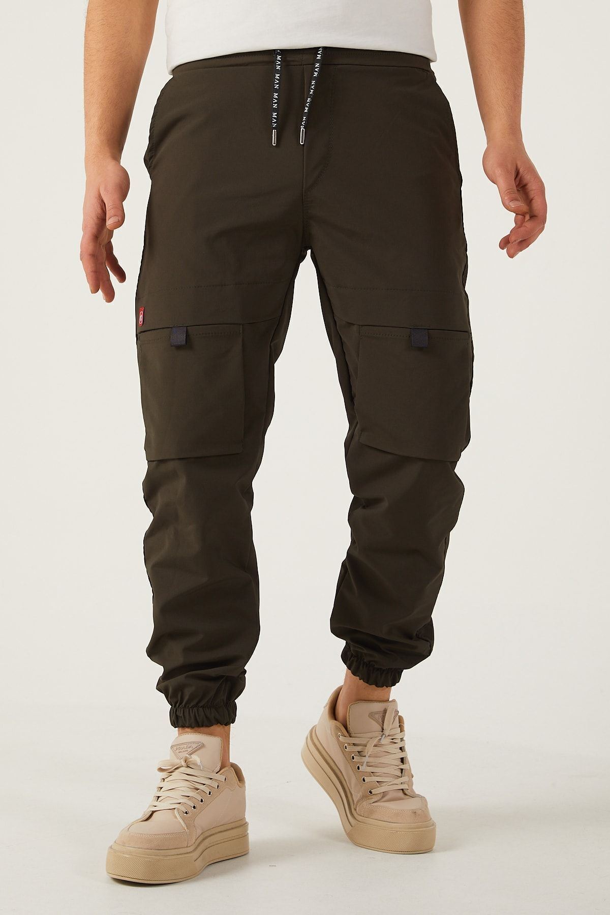 Erkek Paraşüt Kumaş Tarz Cepli Paça ve Bel Lastikli Jogger Spor Pantolon