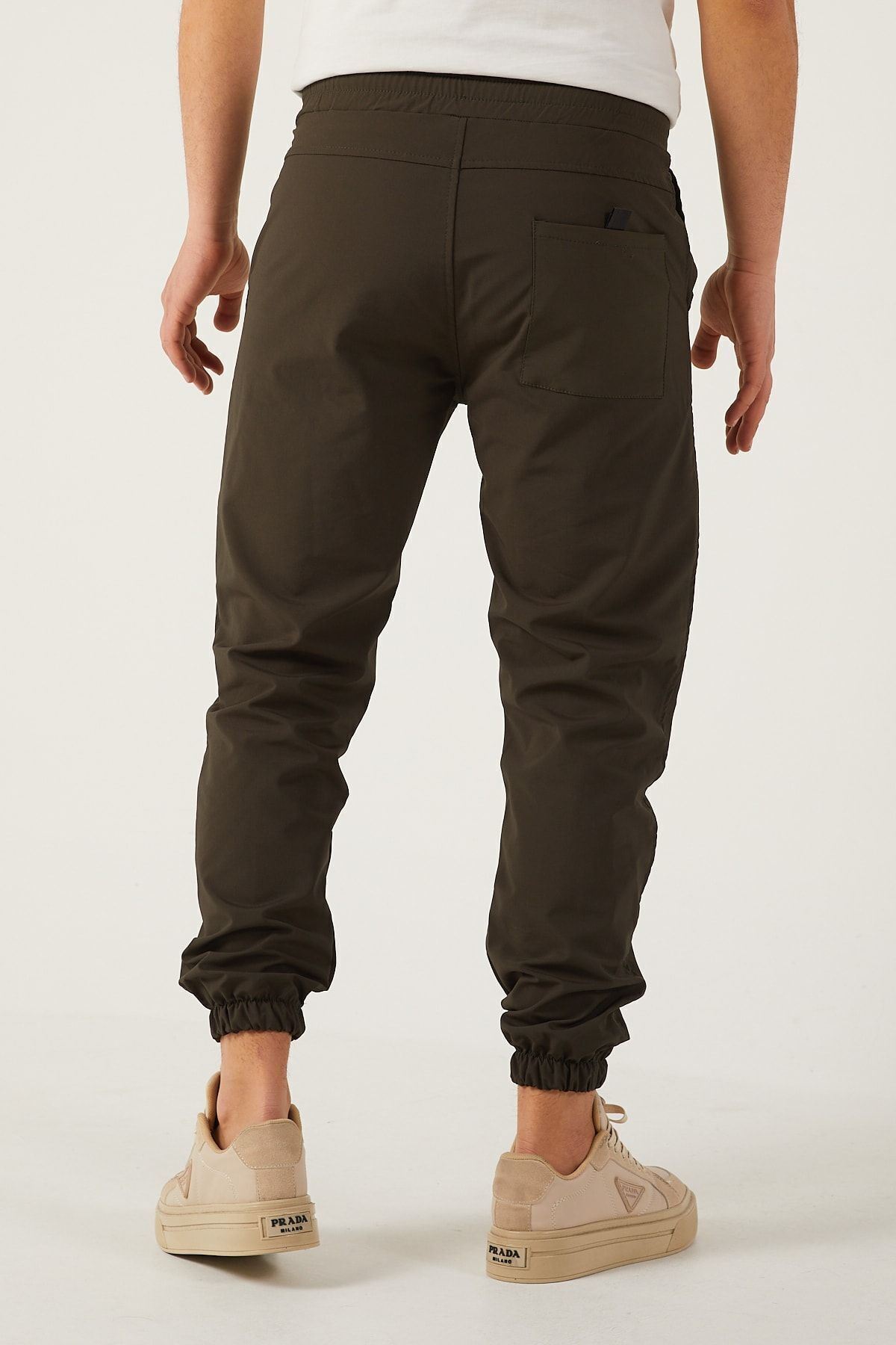 Erkek Paraşüt Kumaş Tarz Cepli Paça ve Bel Lastikli Jogger Spor Pantolon