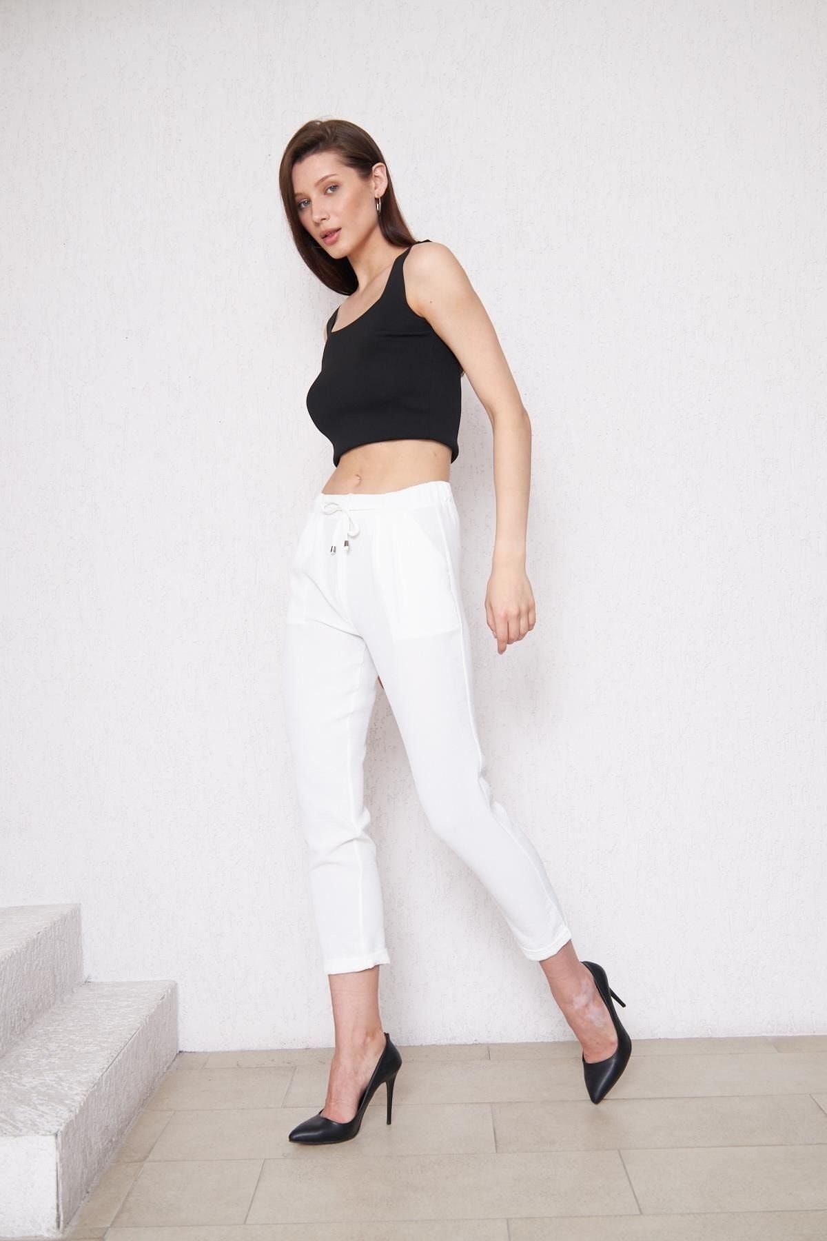 Kadın Beli Lastikli Aerobin Duble Paça Beyaz Pantolon