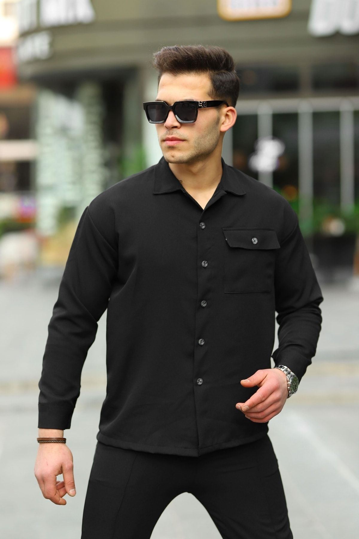 Erkek Gömlek Ve Eşofman Takımı