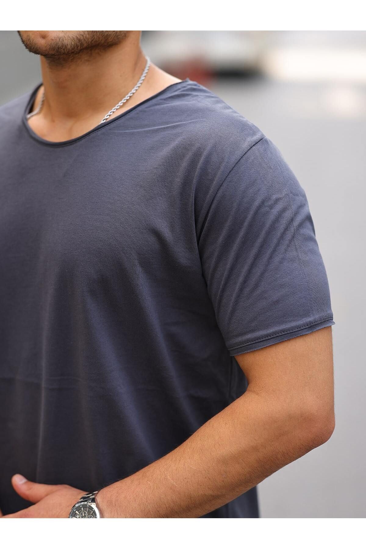 Erkek Oval Kesim Slim Fit Pis Yaka Salaş T- Shirt