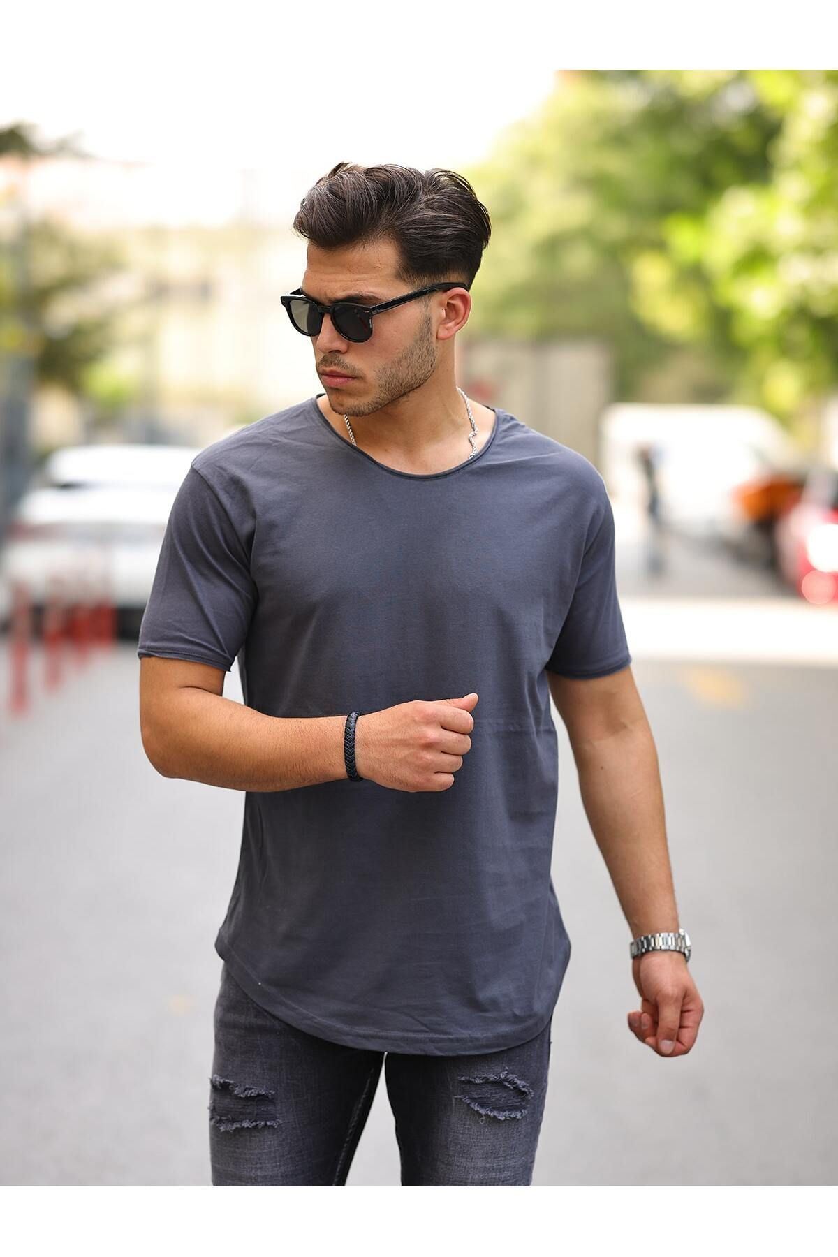 Erkek Oval Kesim Slim Fit Pis Yaka Salaş T- Shirt