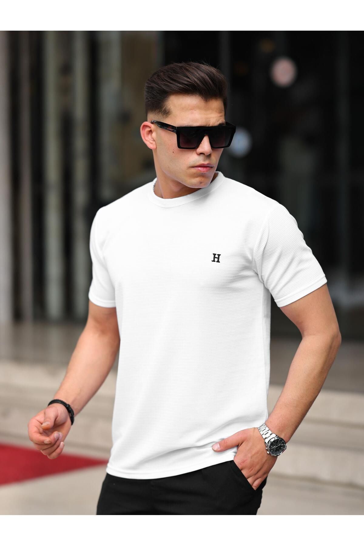 Erkek Slim Fit Waffle Kumaş Sıfır Yaka Nakışlı T-shirt
