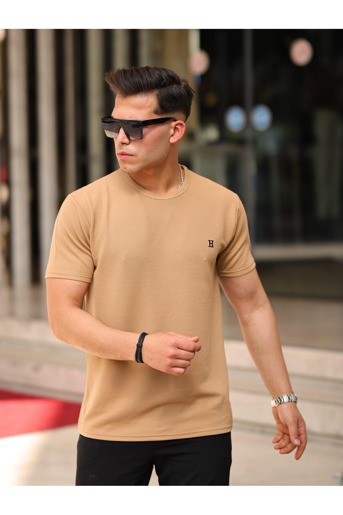 Erkek Slim Fit Waffle Kumaş Sıfır Yaka Nakışlı T-shirt