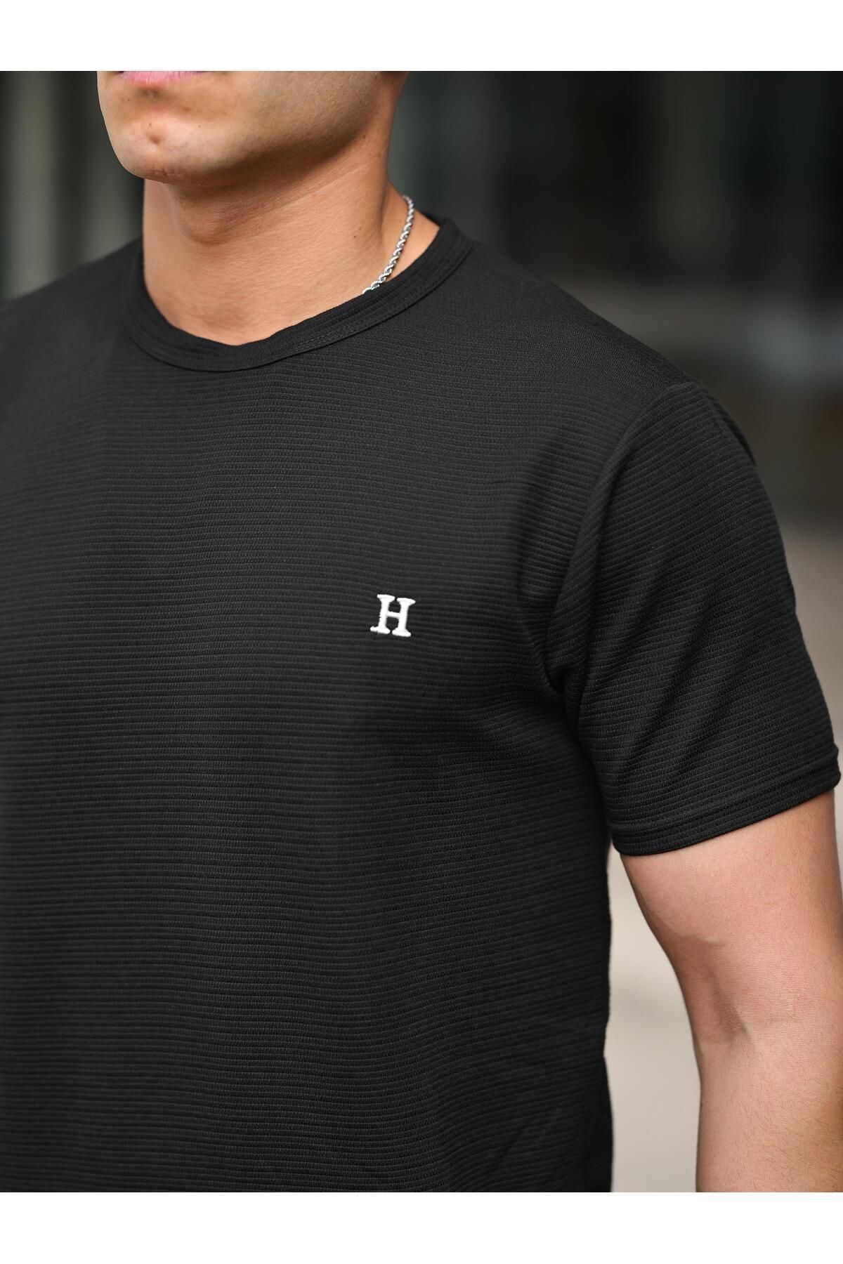 Erkek Slim Fit Waffle Kumaş Sıfır Yaka Nakışlı T-shirt