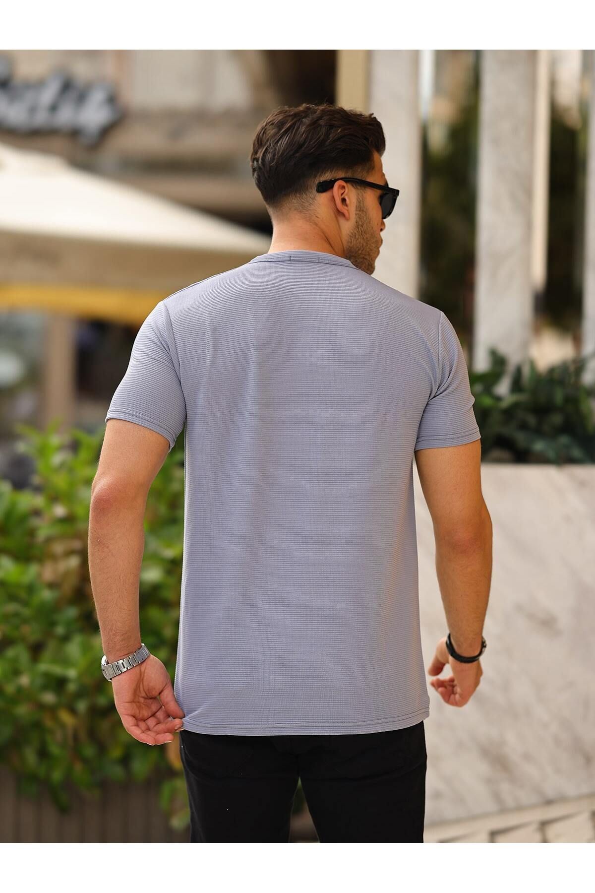 Erkek Slim Fit Waffle Kumaş Sıfır Yaka Nakışlı T-Shirt