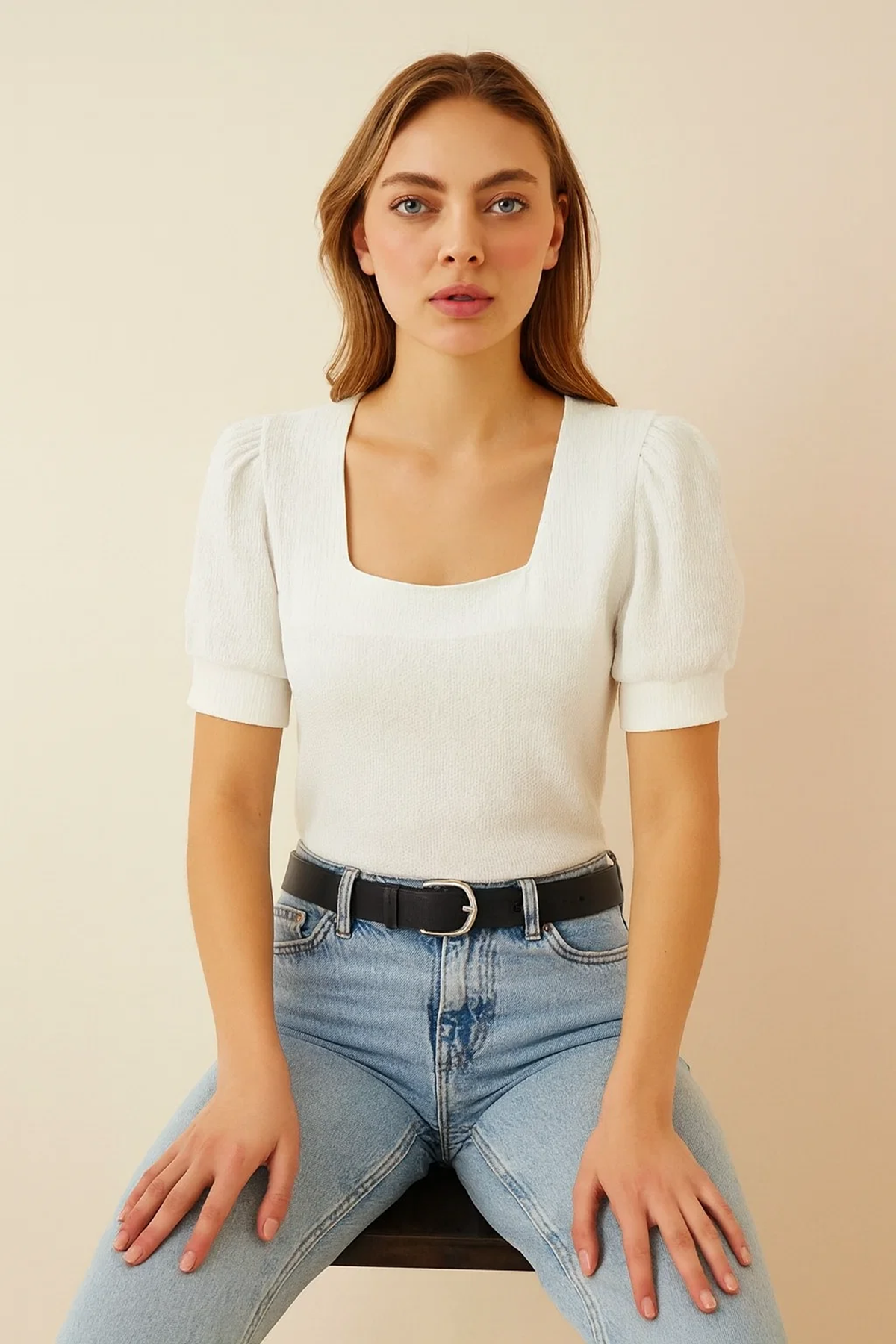 Kadın Örme Kısa Kolu Kare Yaka Basic Beyaz Bluz