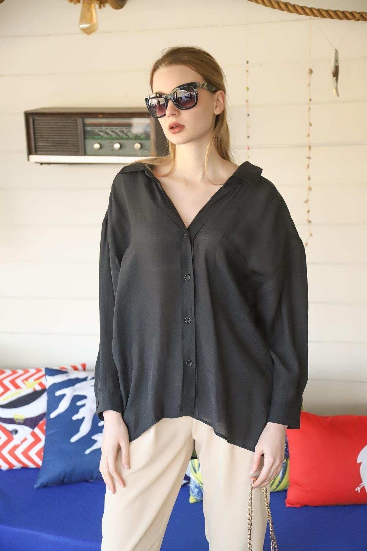 Kadın Siyah Owersize Uzun Basic Gömlek