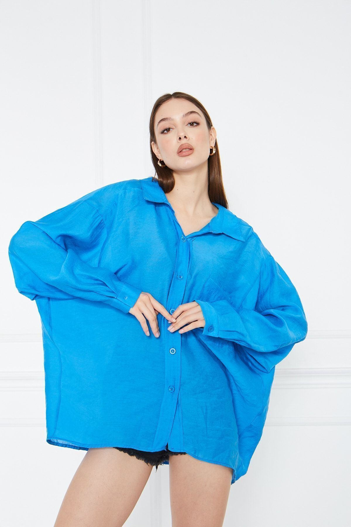 Kadın Siyah Owersize Uzun Basic Gömlek