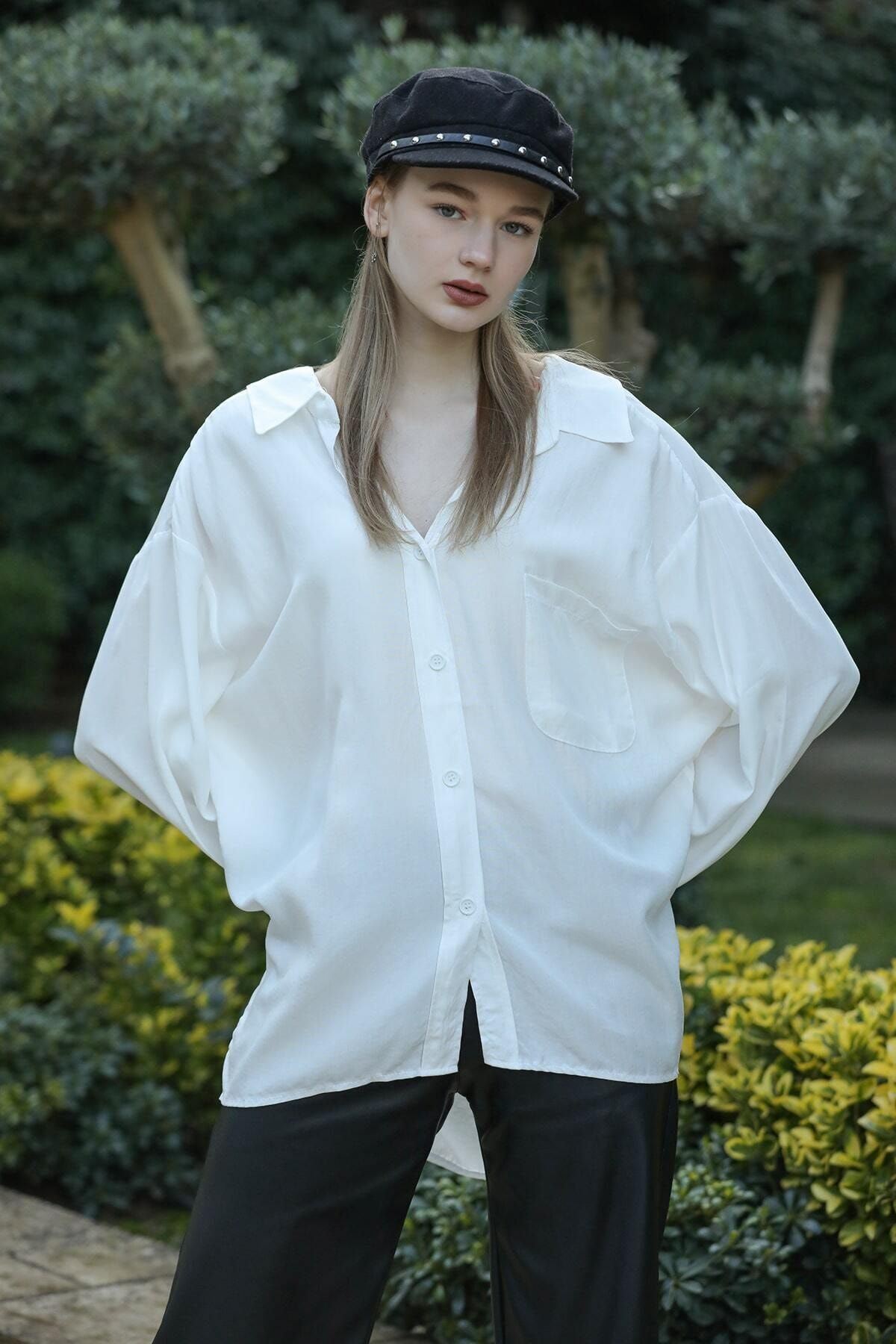 Kadın Beyaz Owersize Uzun Basic Gömlek