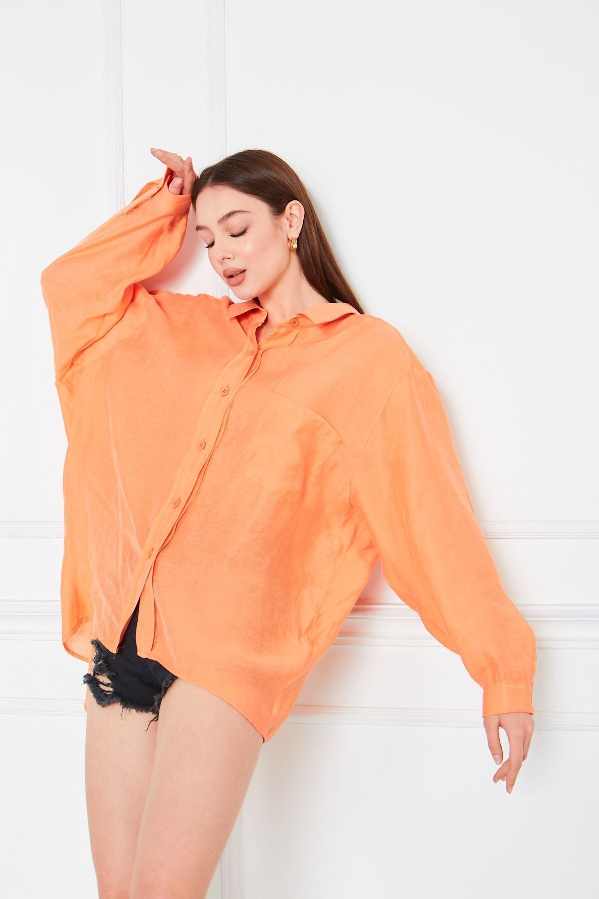 Kadın Siyah Owersize Uzun Basic Gömlek