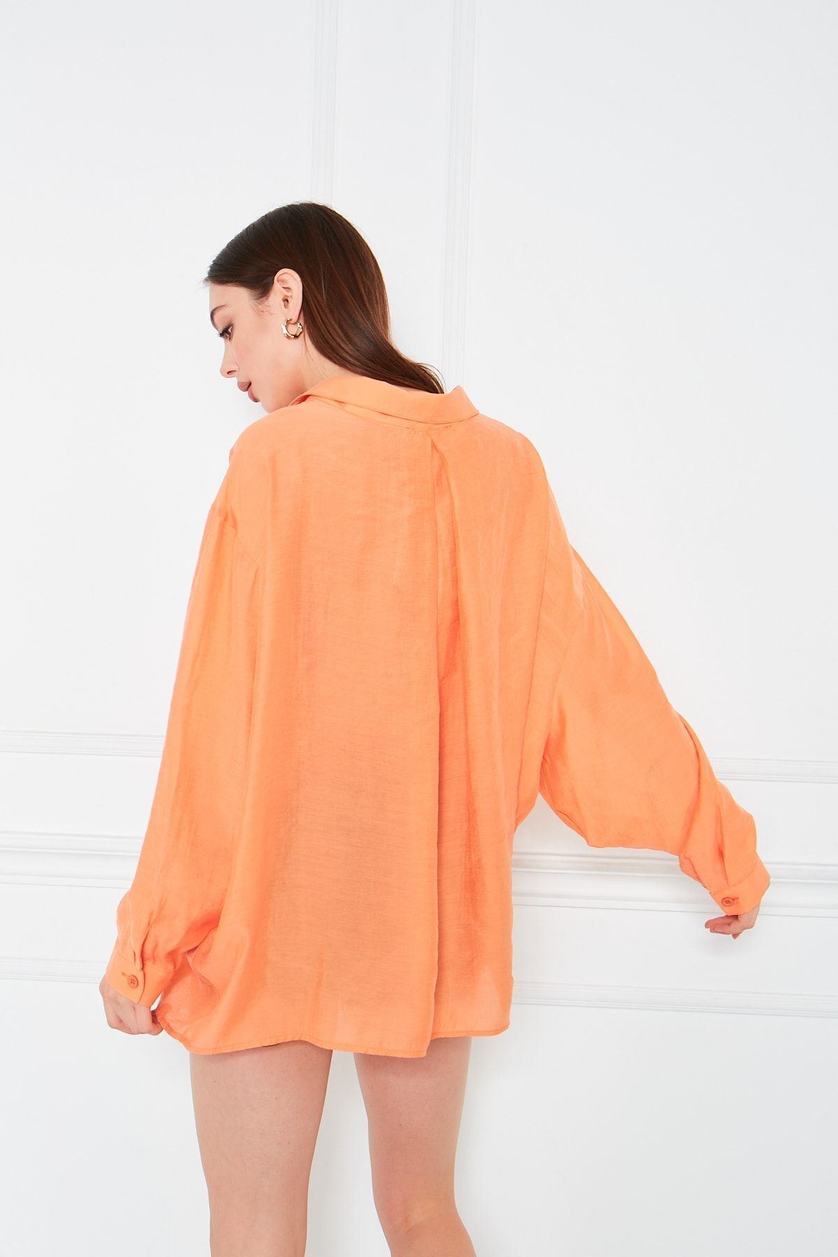 Kadın Siyah Owersize Uzun Basic Gömlek