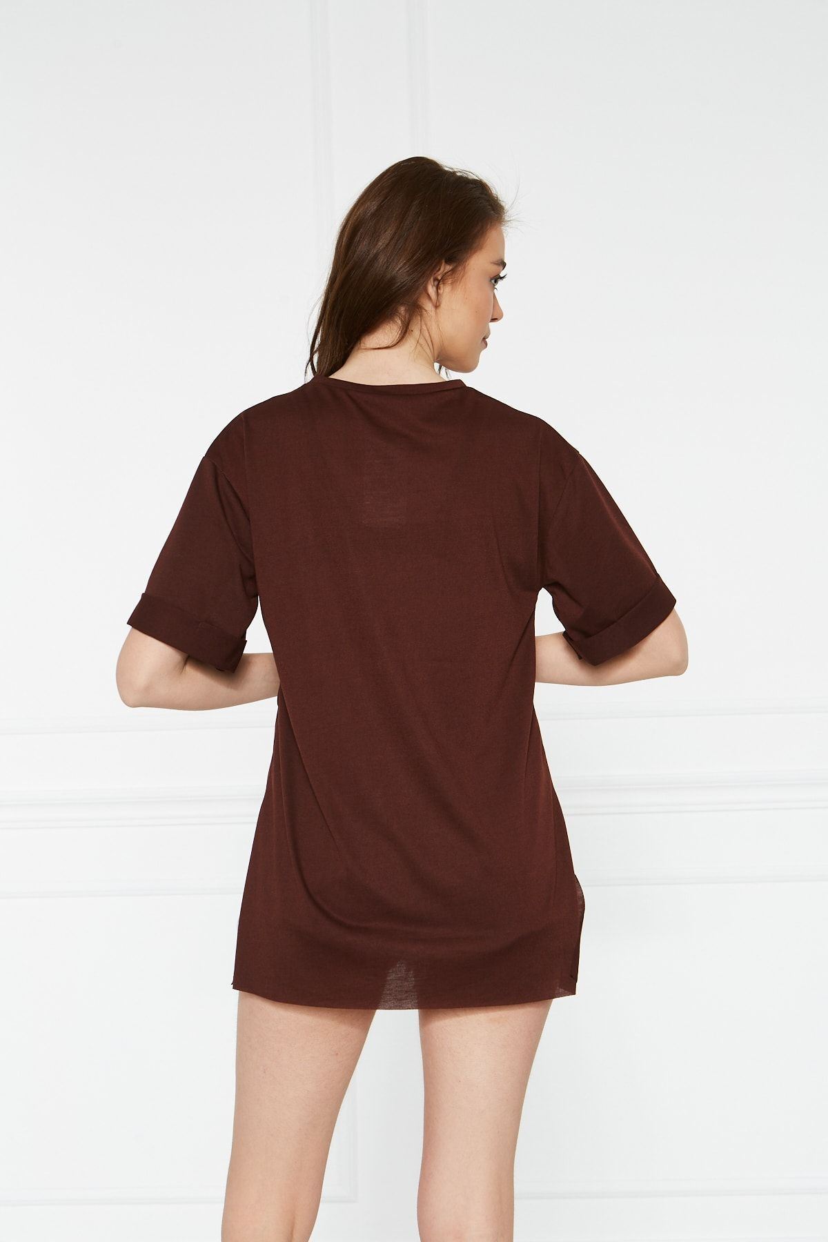 Kadın Kol Katlı Yırtmaçlı Salaş Oversize Tshirt