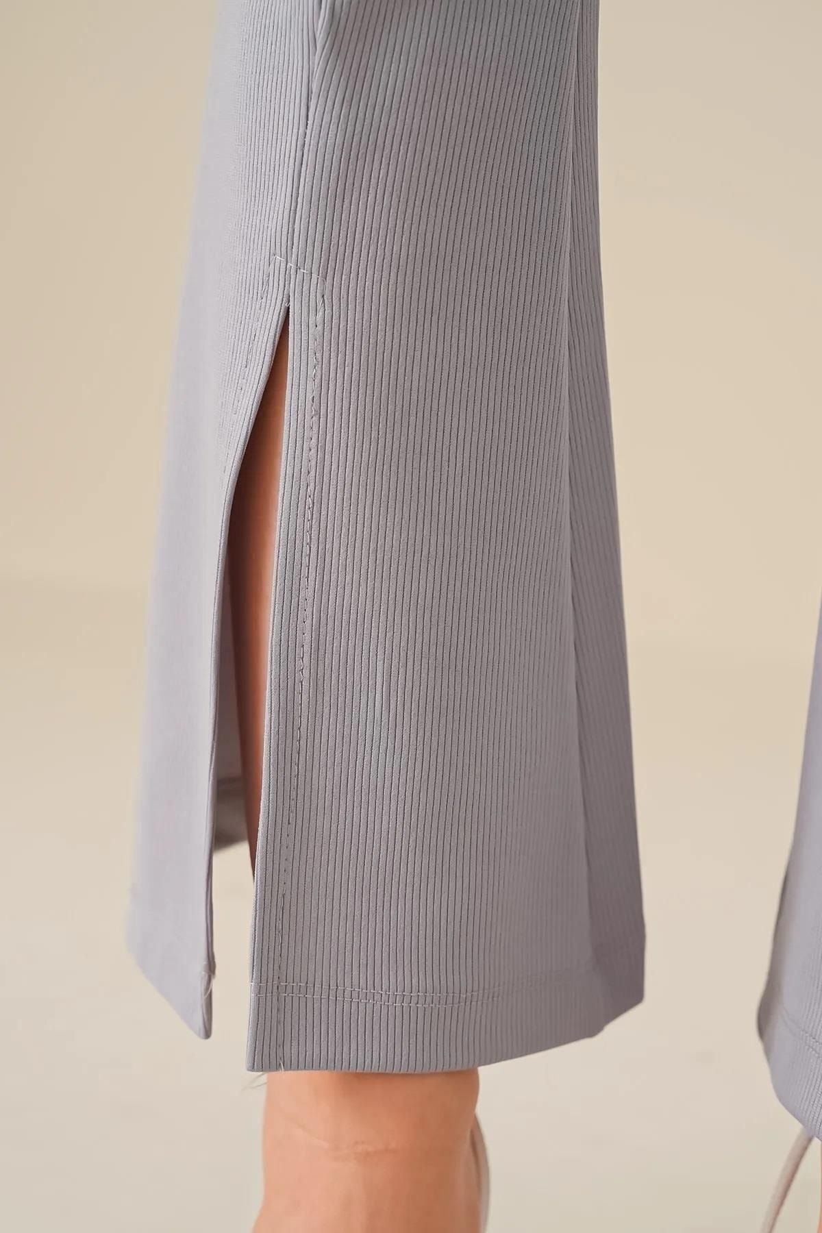 Kadın Çizgili Yırtmaçlı Gri Ispanyol Paça Pantolon