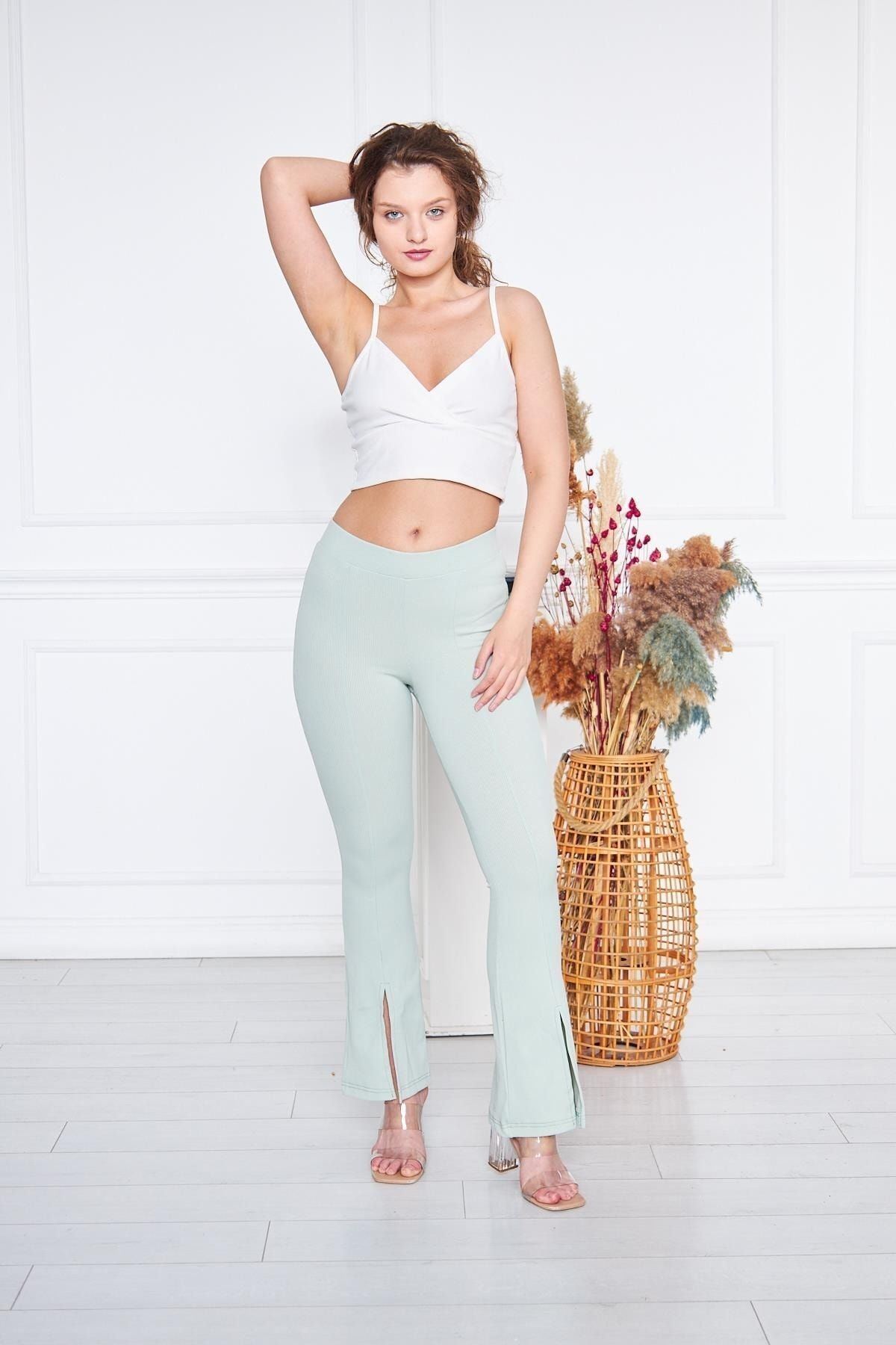 Kadın Çizgili Yırtmaçlı Su Yeşili Ispanyol Paça Pantolon