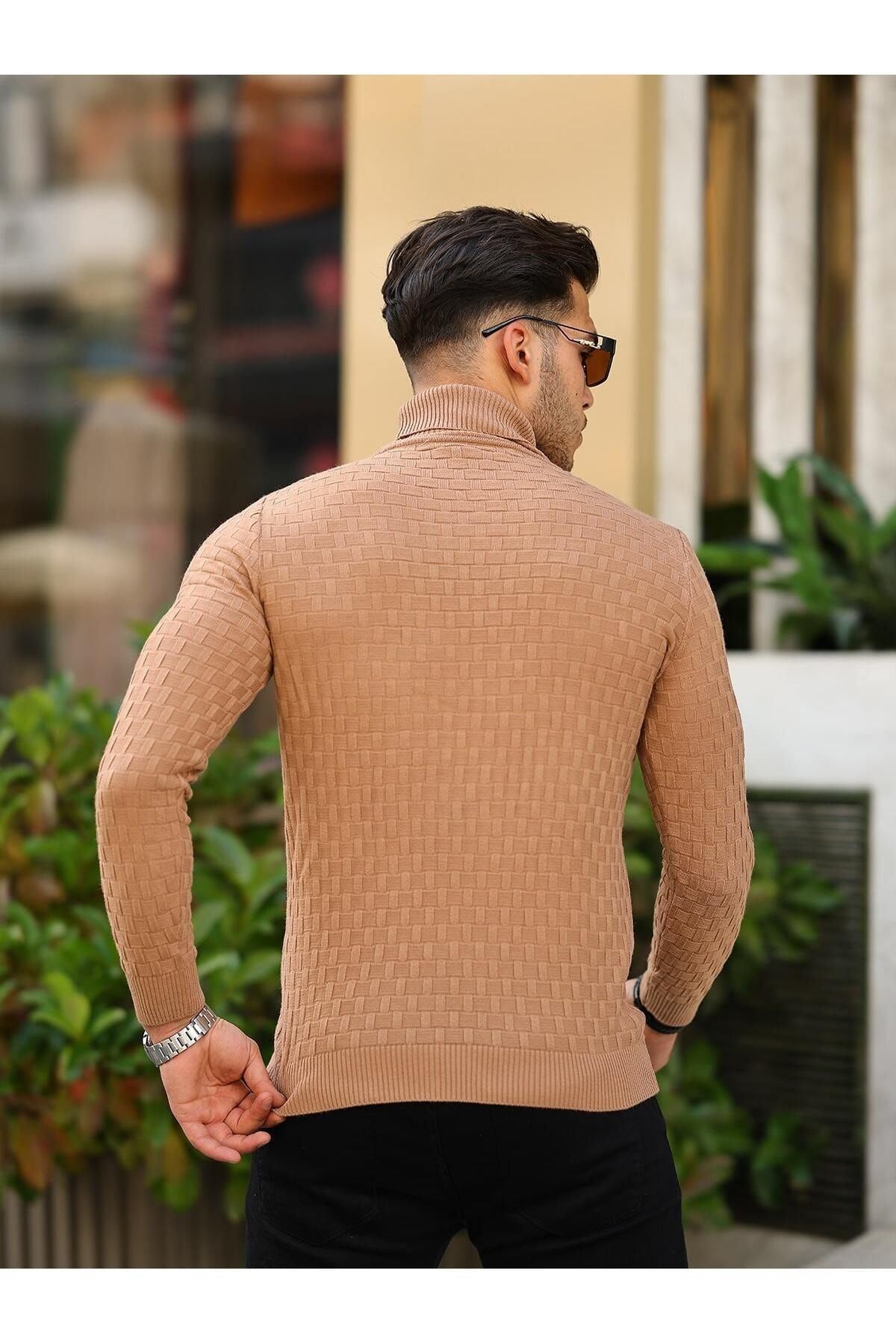 Erkek Boğazlı Triko Kazak