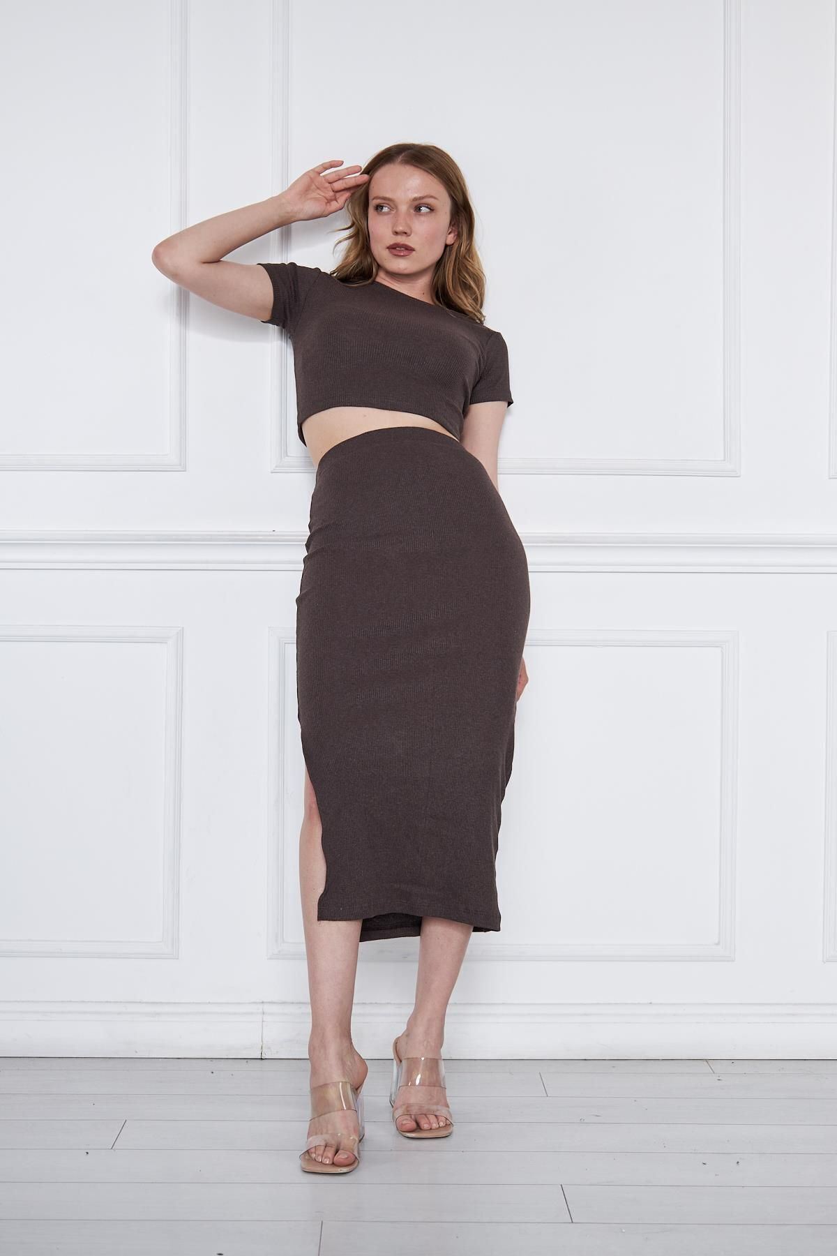 Kadın Crop Ve Yırtmaçlı Etek Kahve Ikili Takım