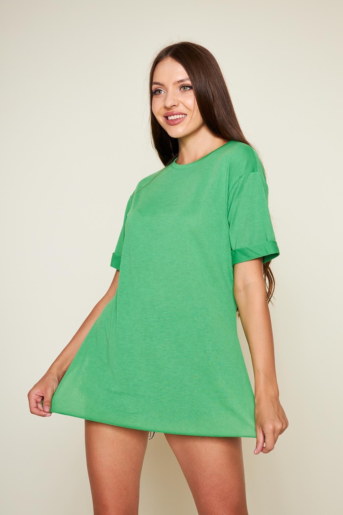 Kadın Kol Katlı Yırtmaçlı Salaş Oversize Tshirt