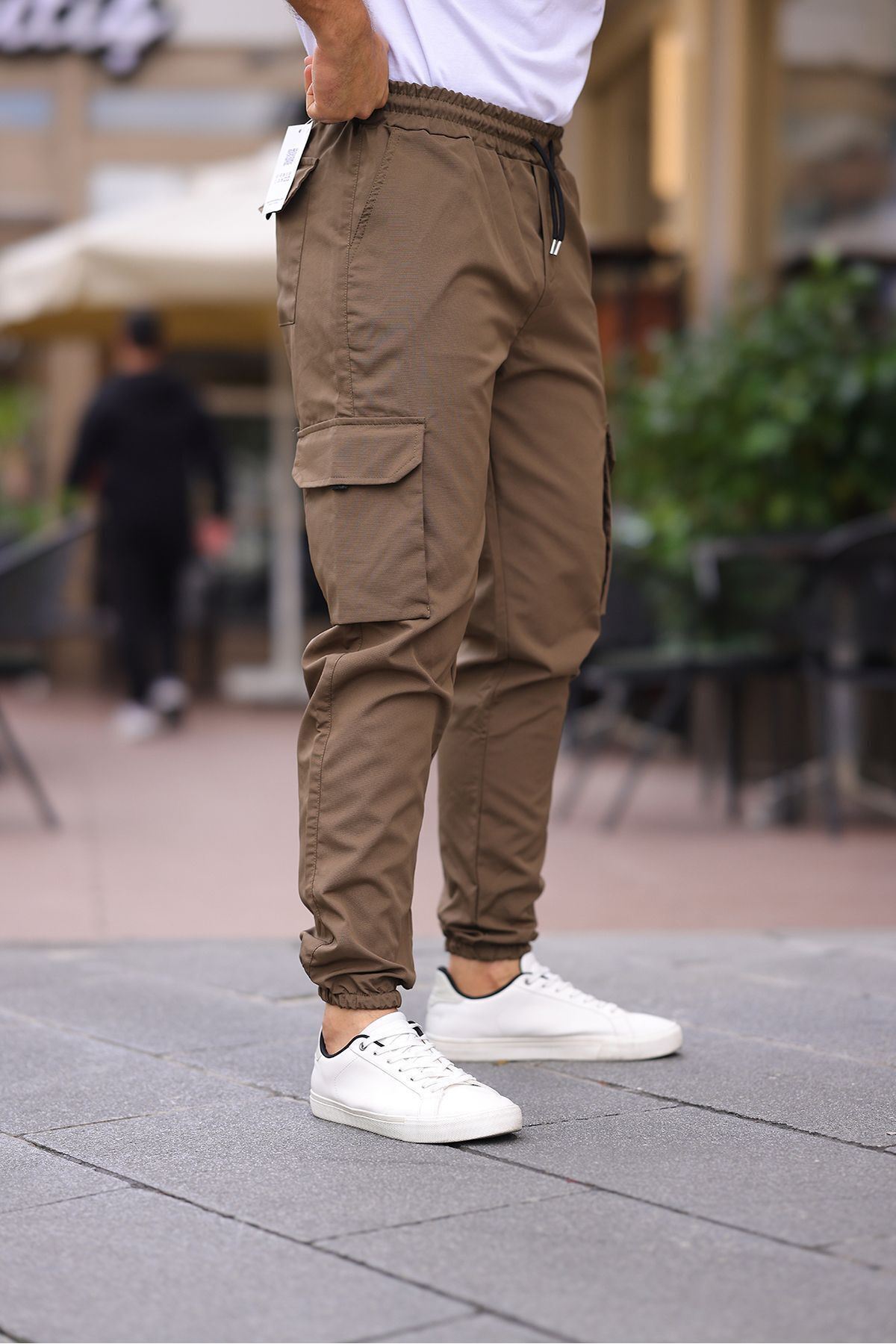 Erkek Paraşüt Kumaş Tarz Cepli Paça Ve Bel Lastikli Jogger Spor Pantolon