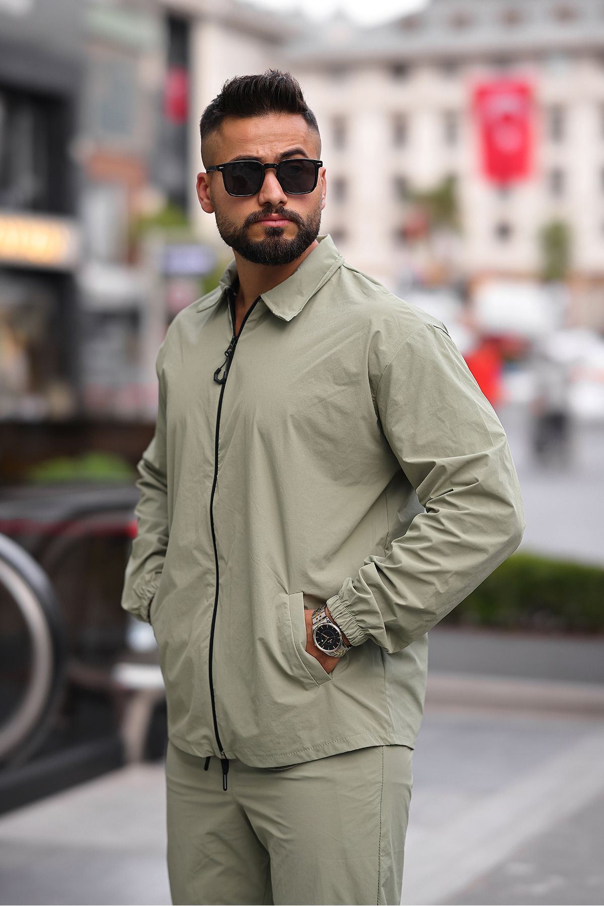 Gömlek Yakalı Fermuarlı Takım