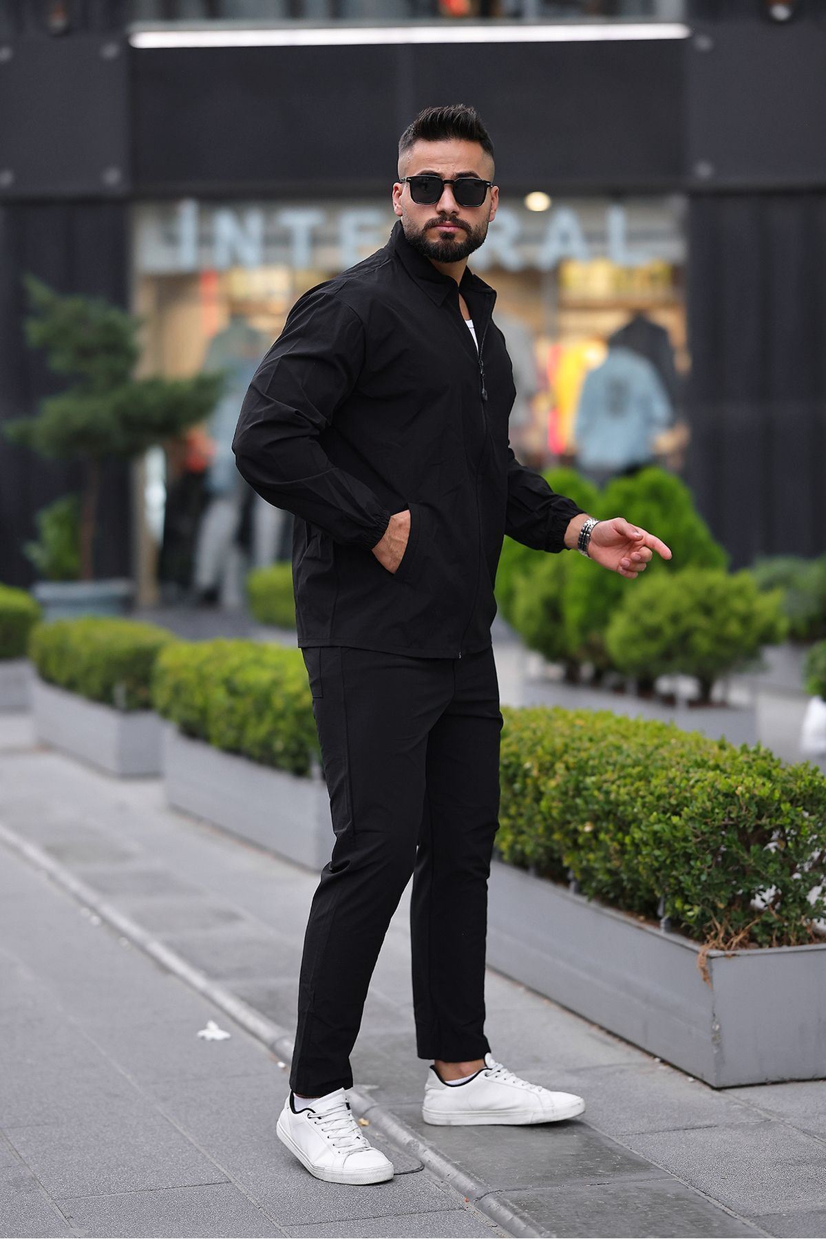 Gömlek Yakalı Fermuarlı Takım