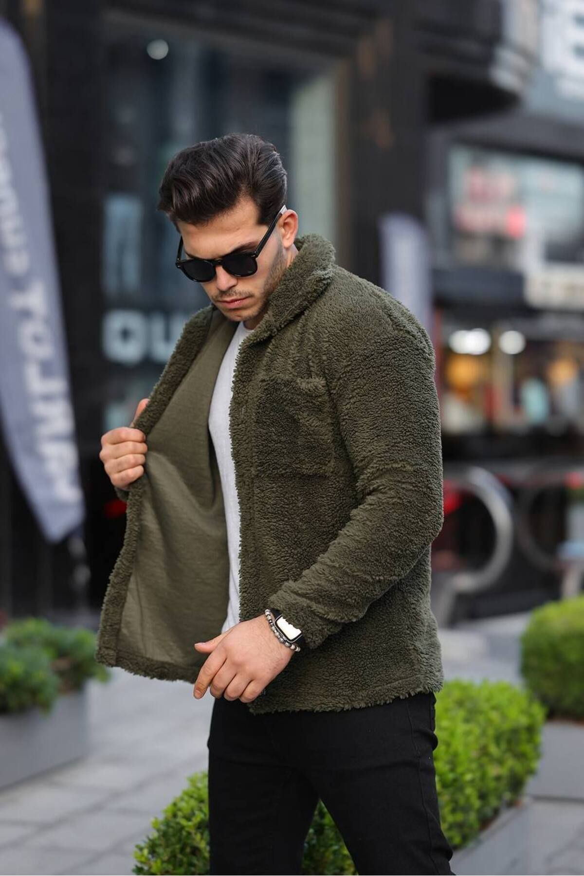 Düğmeli Pelüş Ceket