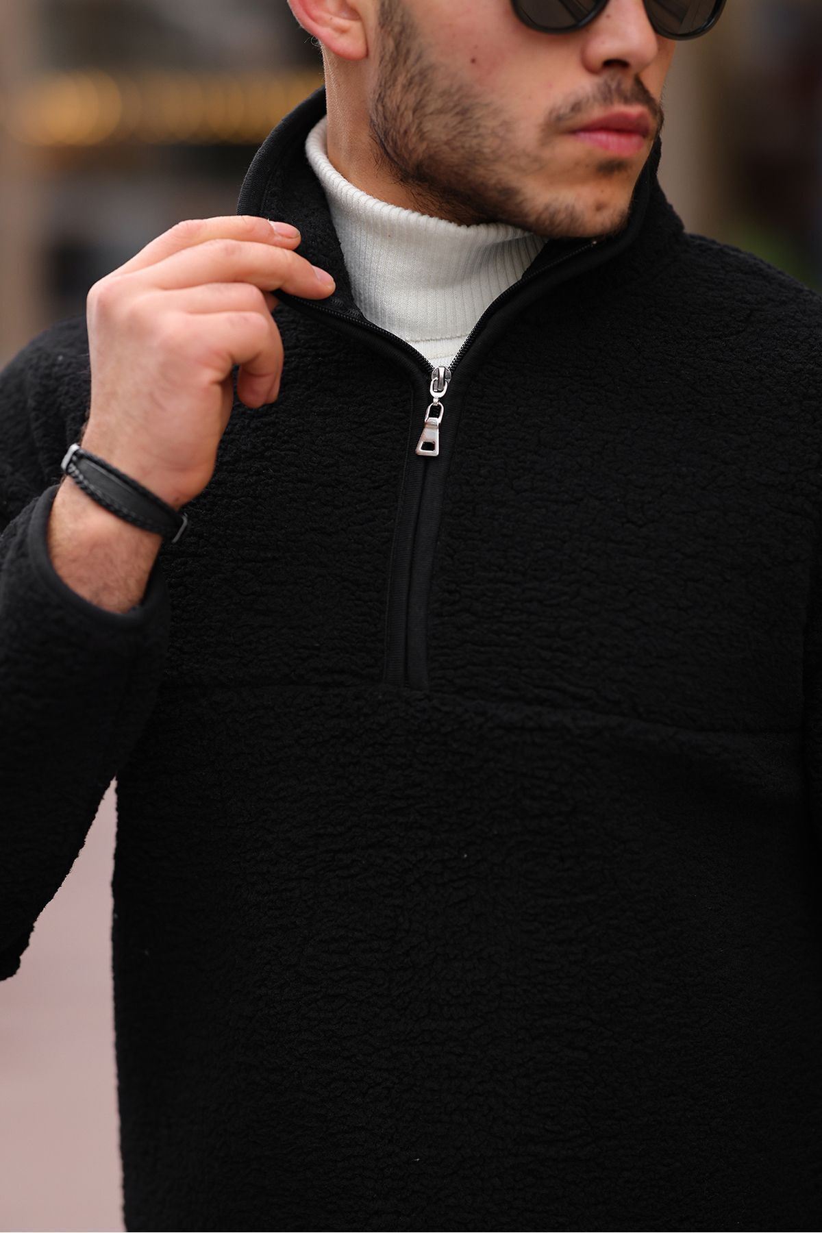 Yarım Fermuarlı Peluş Sweatshirt