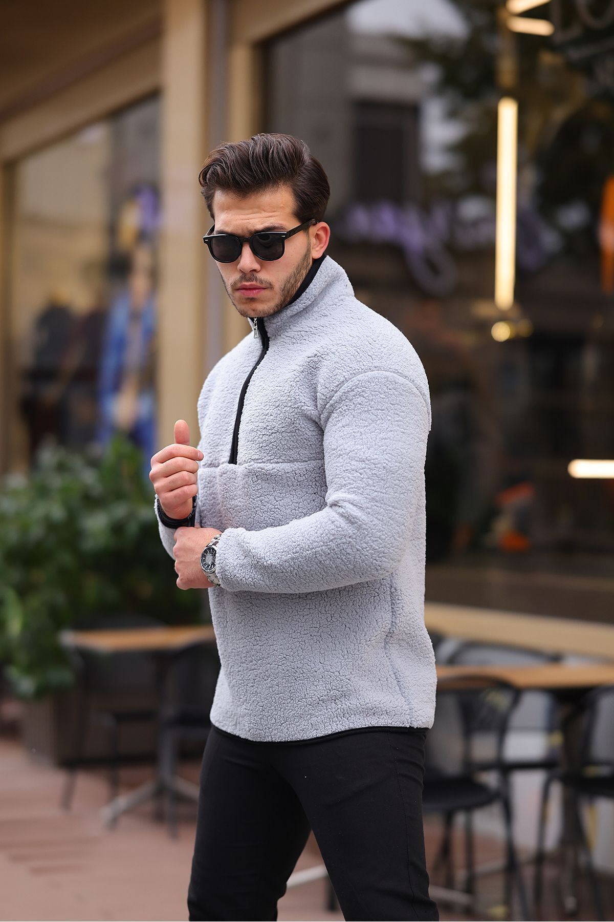 Yarım Fermuarlı Peluş Sweatshirt