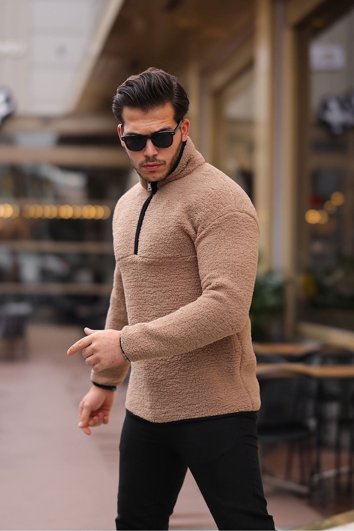 Yarım Fermuarlı Peluş Sweatshirt