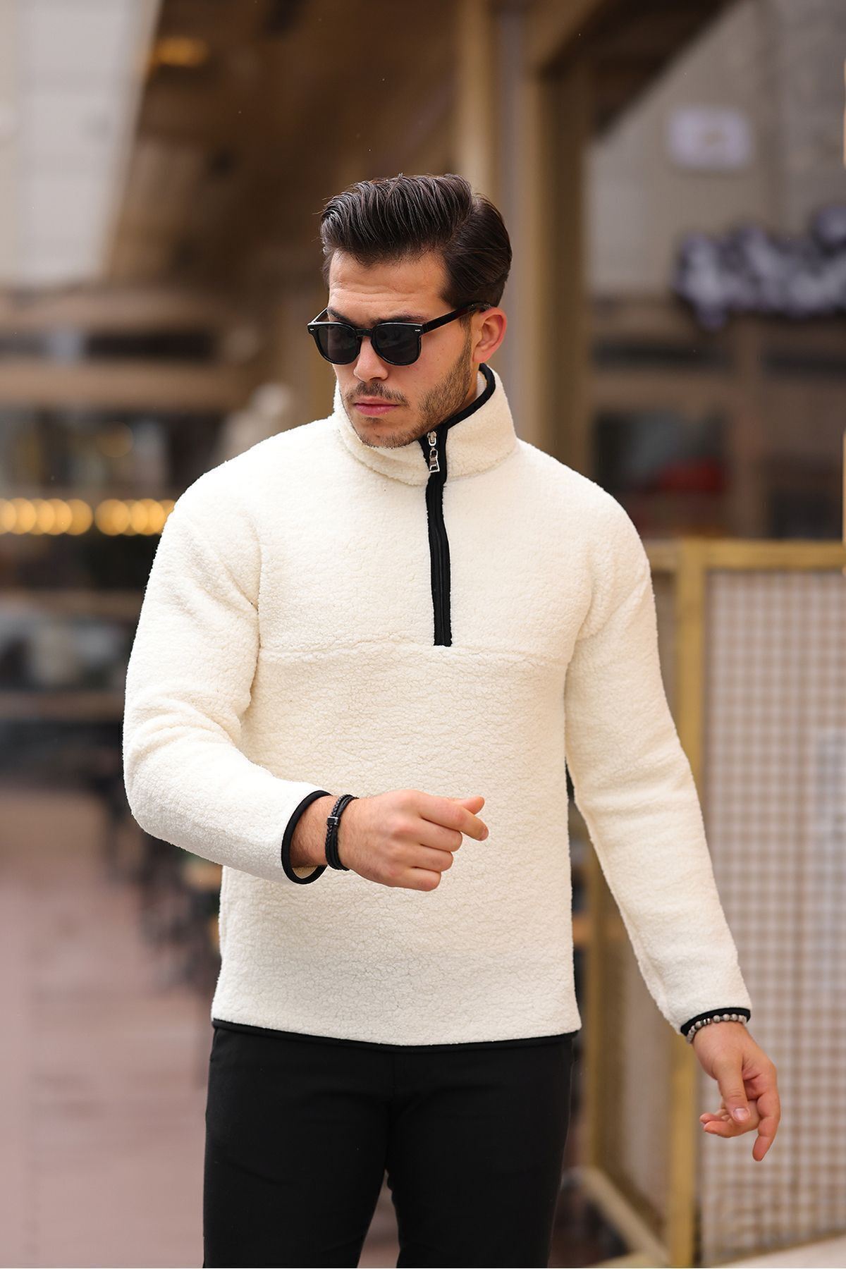 Yarım Fermuarlı Peluş Sweatshirt