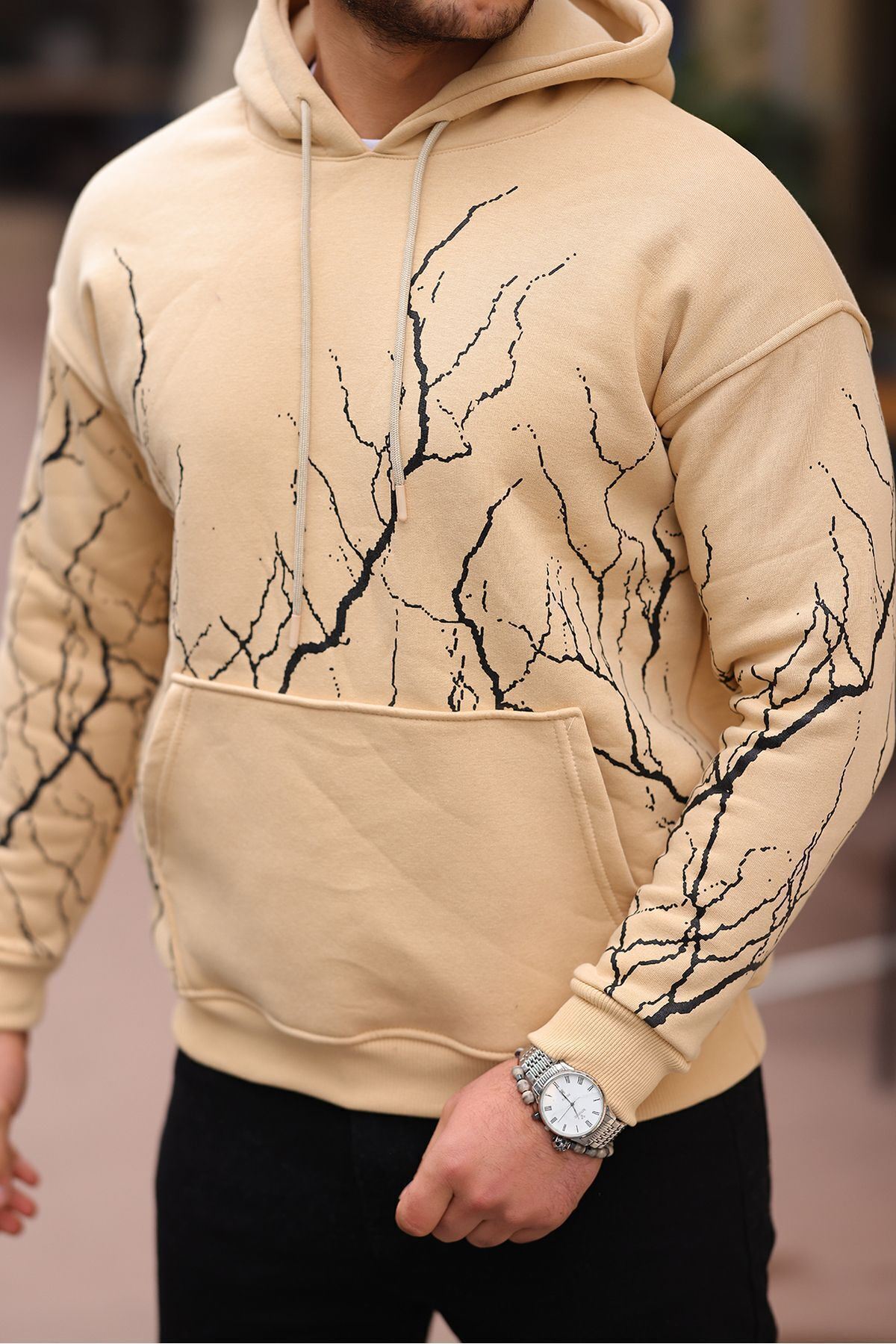 ŞİMŞEK DESENLİ KAPÜŞONLU SWEATSHİRT