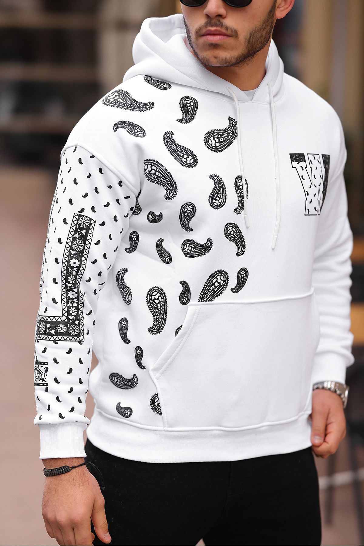 Kol Baskılı Kapüşonlu Sweatshirt