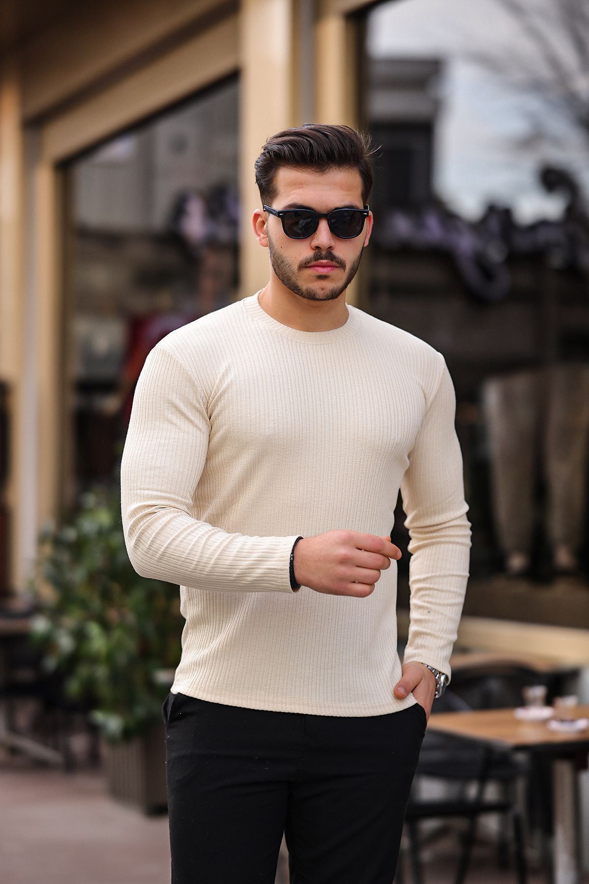 Jakarlı Mevsimlik Sweatshirt